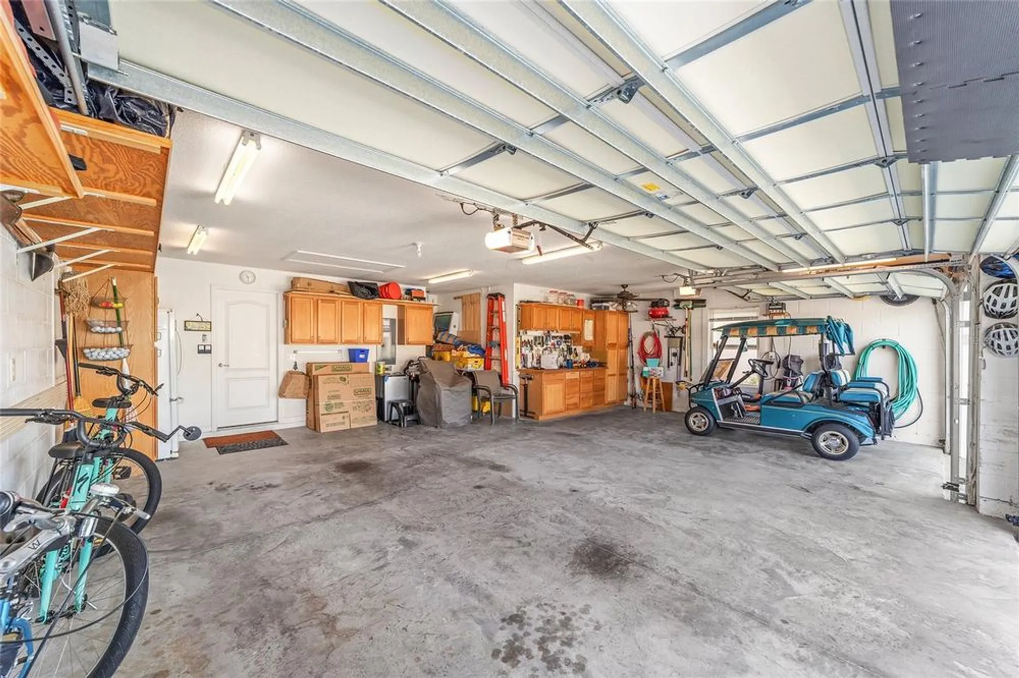 Property Slideshow image 38 of 58 | 26555 manassas dr, Leesburg, FL, 34748