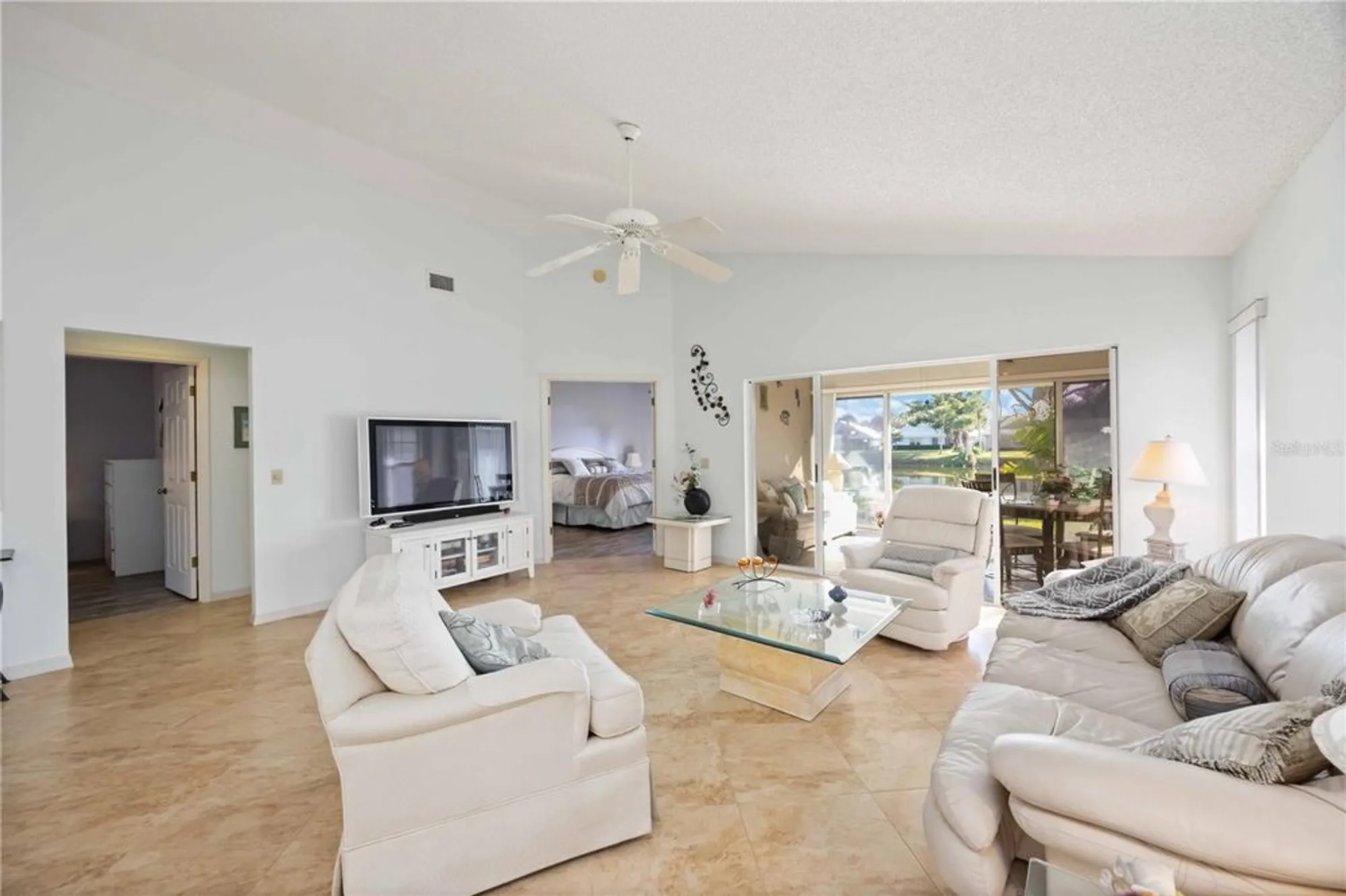 Property Slideshow image 9 of 38 | 805 harrington lake dr 76, Venice, FL, 34293