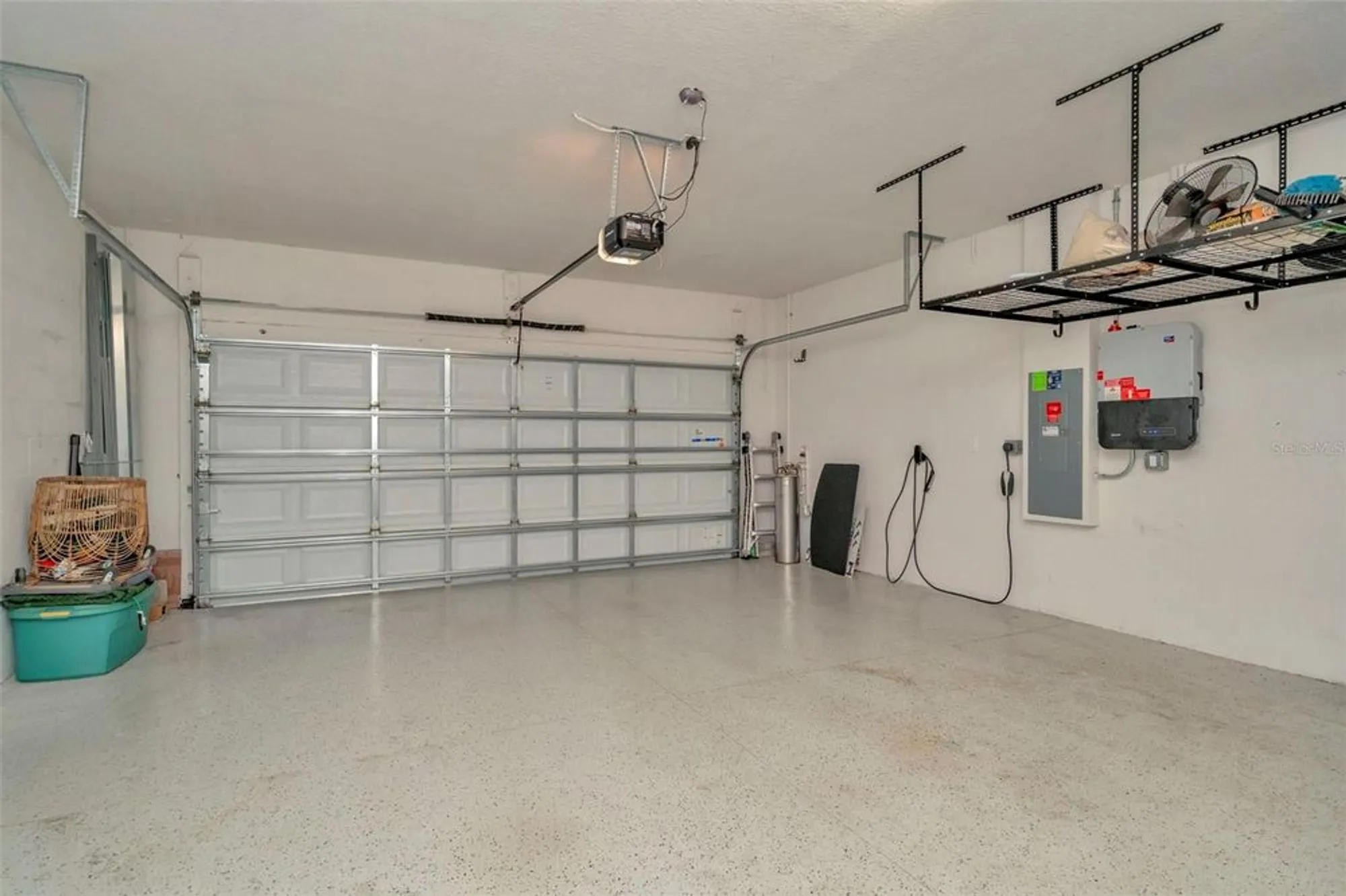 Property Slideshow image 36 of 70 | 19494 sea glass cir, Land O Lakes, FL, 34638