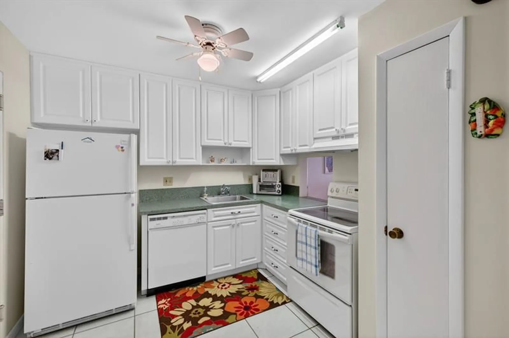 Property Slideshow image 23 of 39 | 4881 nw 22nd st b12, Lauderhill, FL, 33313