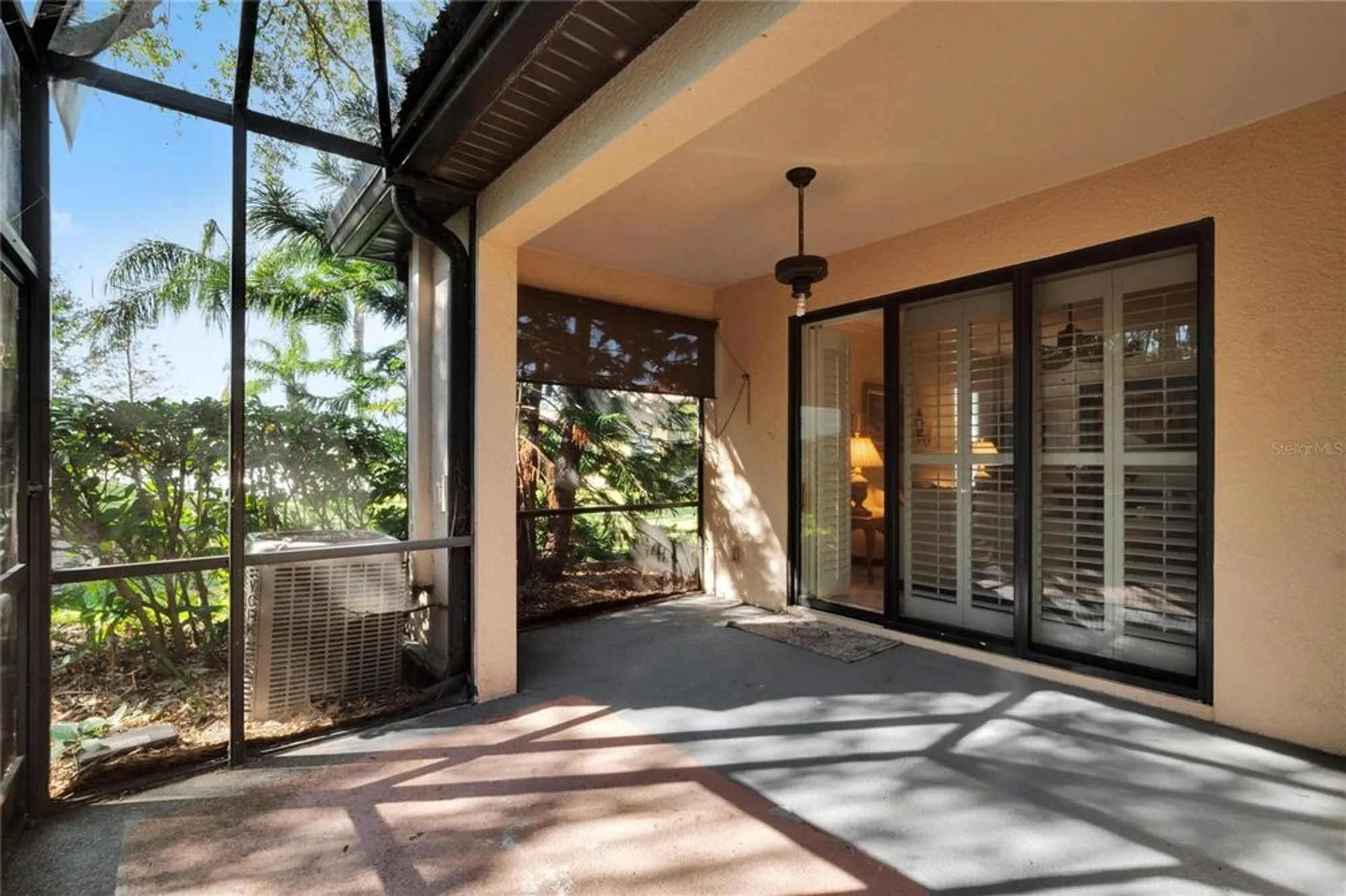 Property Slideshow image 46 of 67 | 204 mystic falls dr, Apollo Beach, FL, 33572