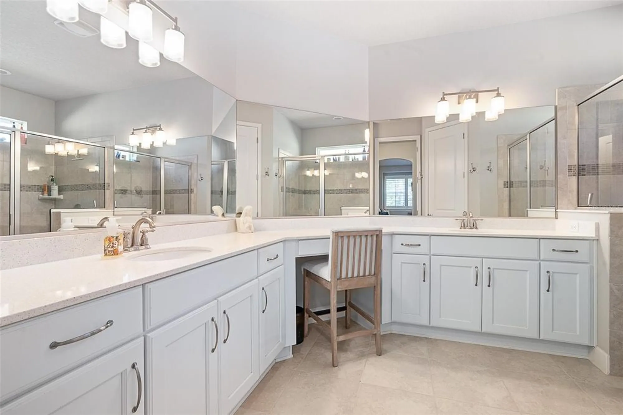 Property Slideshow image 31 of 65 | 823 creekwood dr, Ormond Beach, FL, 32174