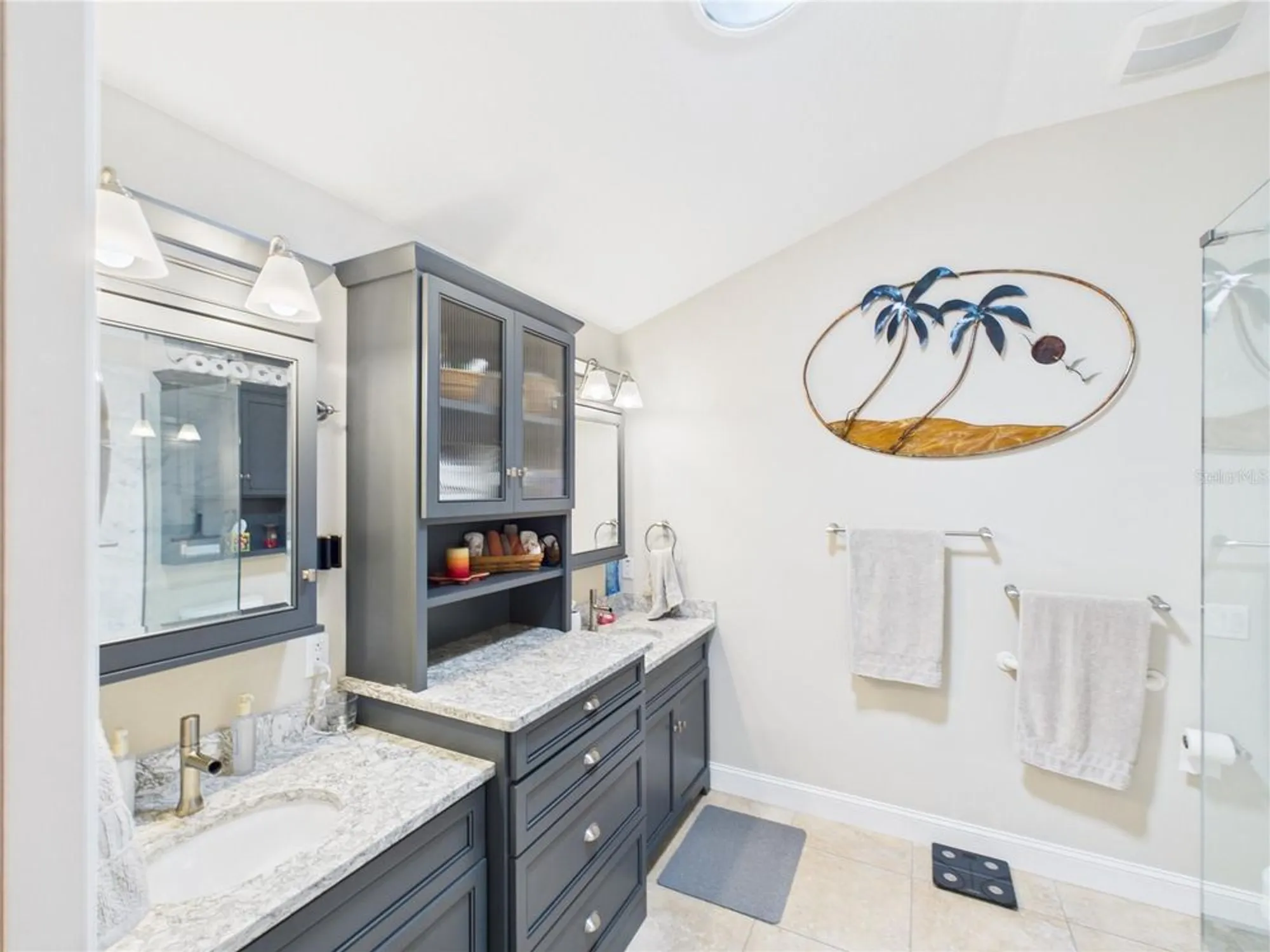 Property Slideshow image 16 of 38 | 917 ramos dr, The Villages, FL, 32159