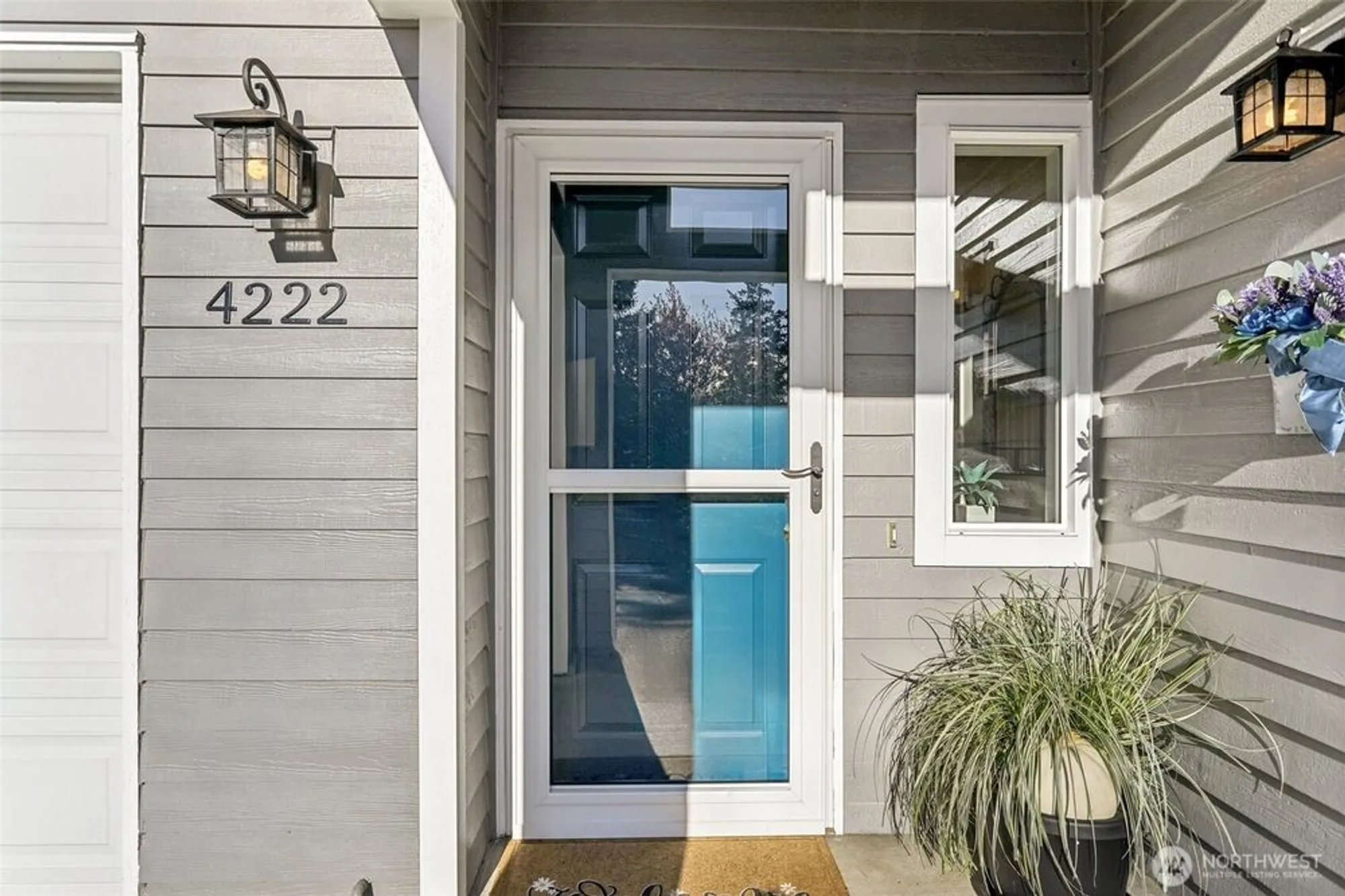 Property Slideshow image 5 of 40 | 4222 221st pl se # 1081, Issaquah, WA, 98029