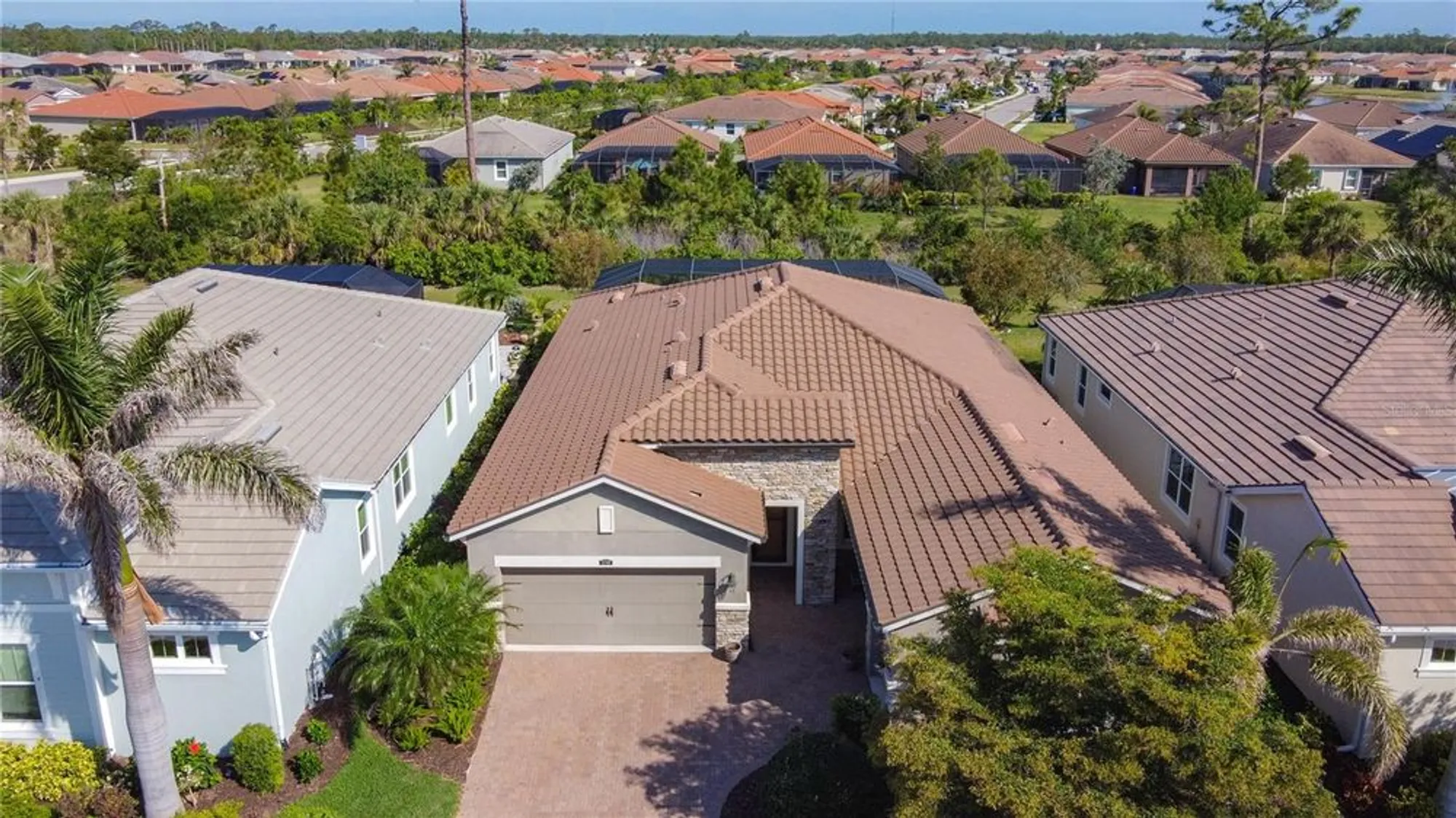Property Slideshow image 4 of 67 | 11700 tapestry ln, Venice, FL, 34293
