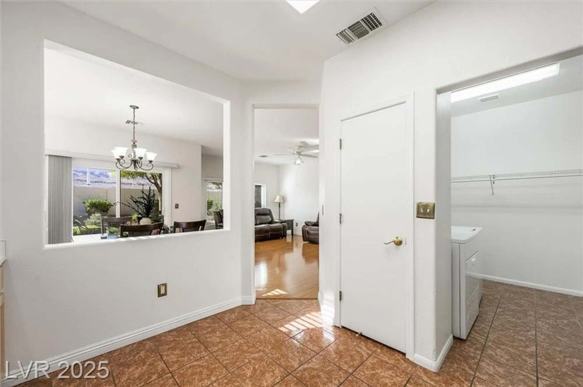 Property Slideshow image 17 of 40 | 2313 sun cliffs st, Las Vegas, NV, 89134