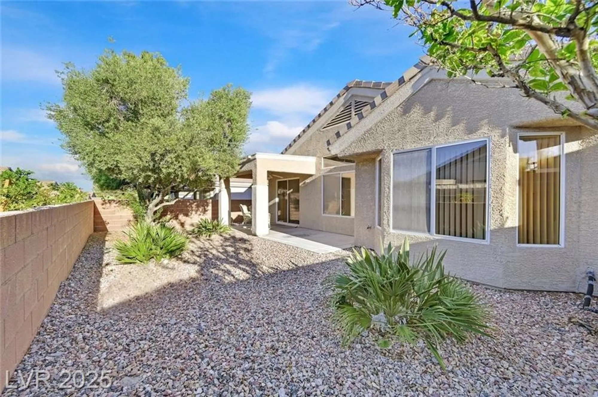 Property Slideshow image 24 of 25 | 2106 eagle watch dr, Henderson, NV, 89012