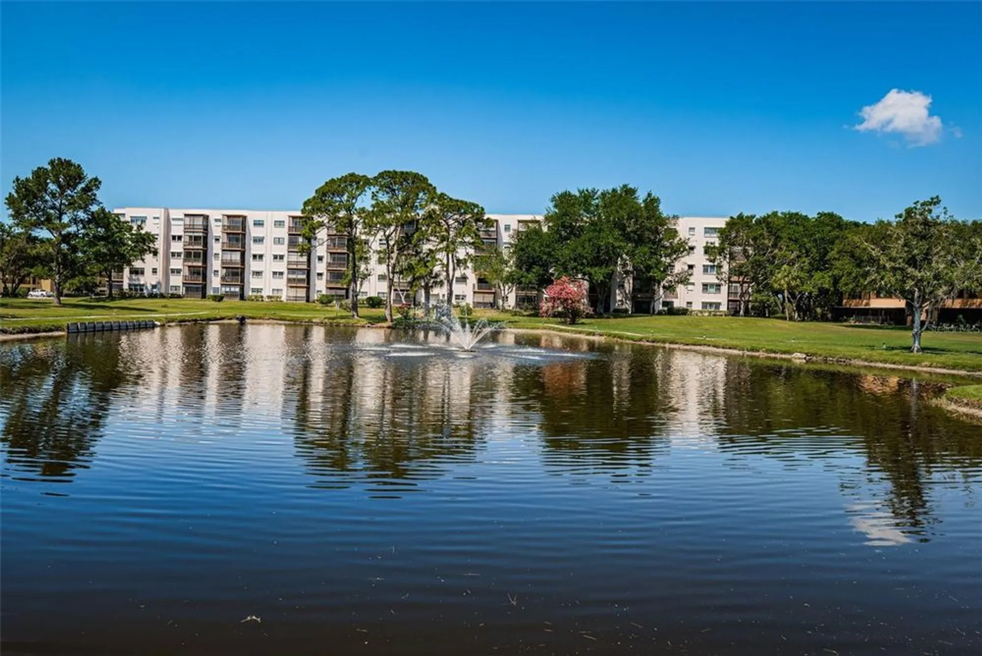 Property Slideshow image 78 of 84 | 5501 80th st n unit 405, St Petersburg, FL, 33709