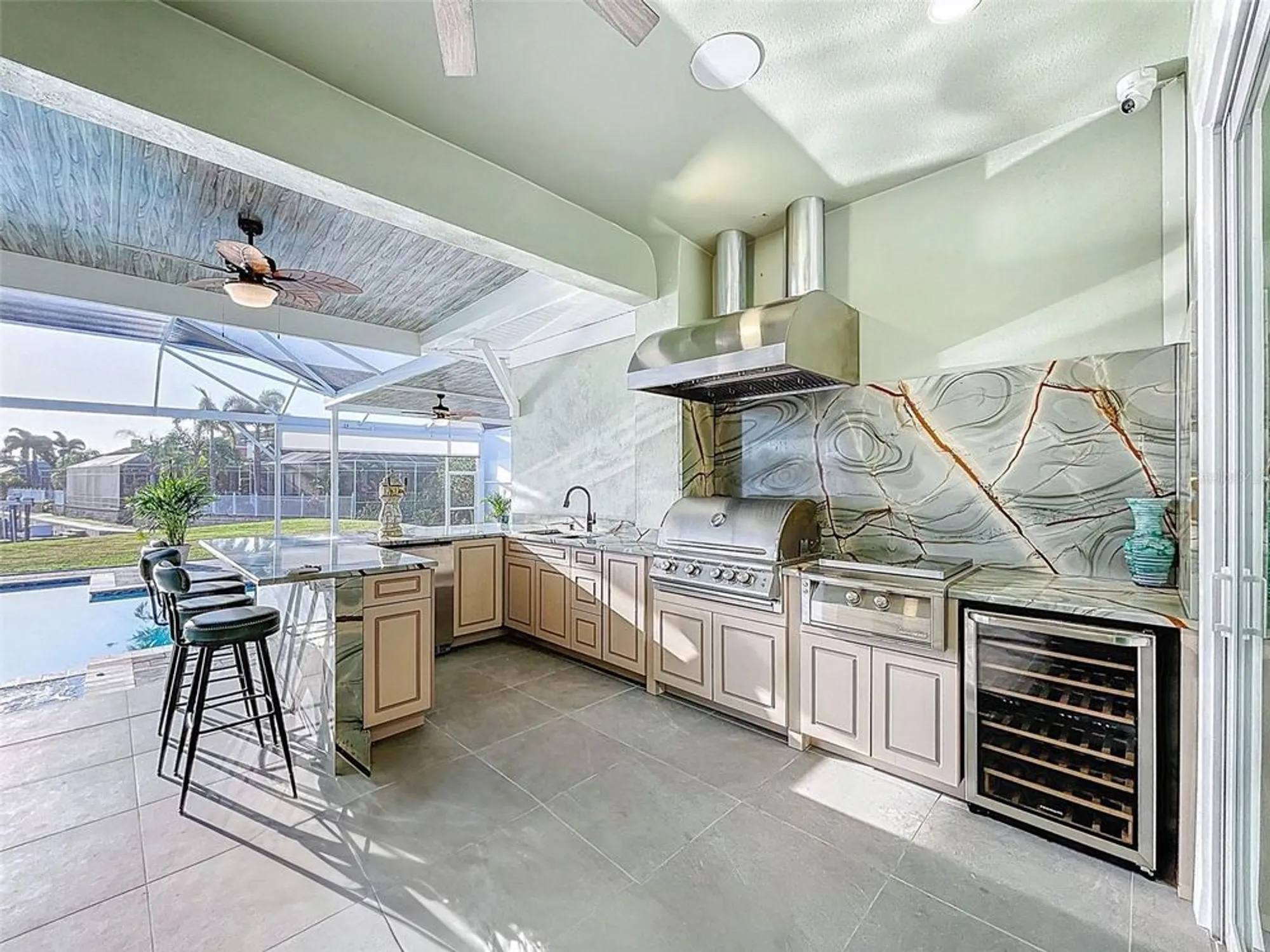 Property Slideshow image 15 of 88 | 5603 tybee island dr, Apollo Beach, FL, 33572