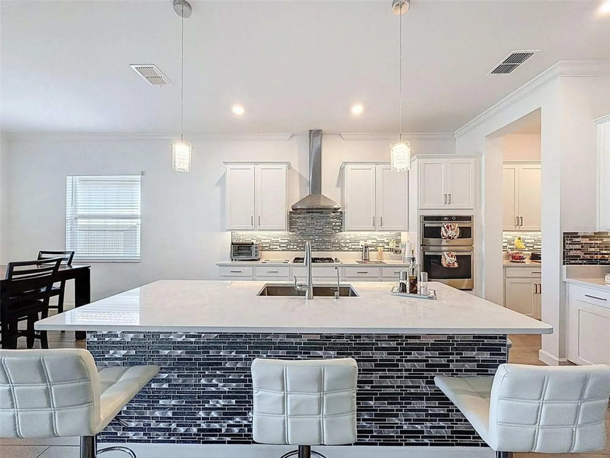 Property Slideshow image 17 of 70 | 17301 scuba crest st, Wimauma, FL, 33598