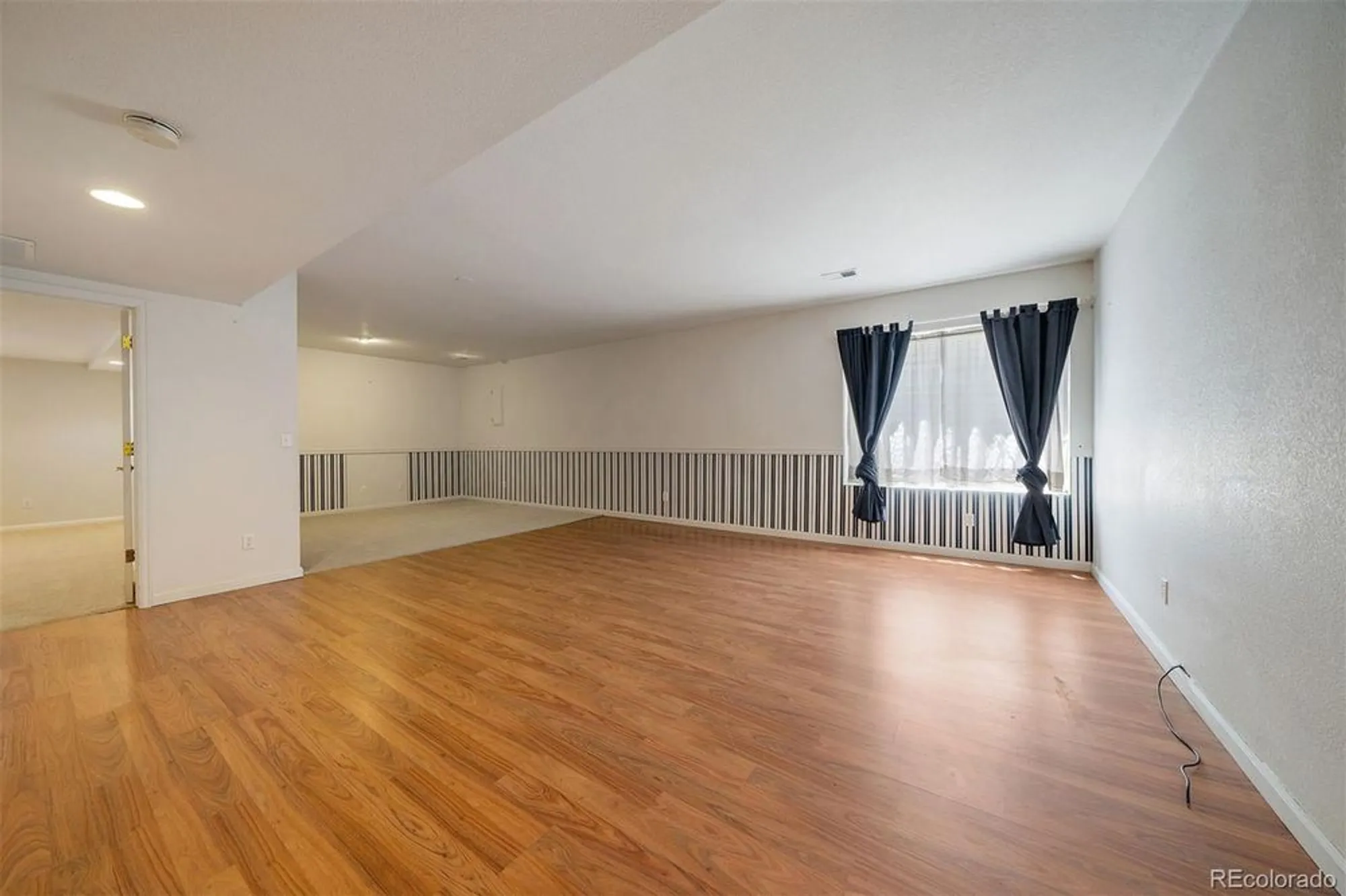 Property Slideshow image 23 of 28 | 2788 w greens dr, Littleton, CO, 80123