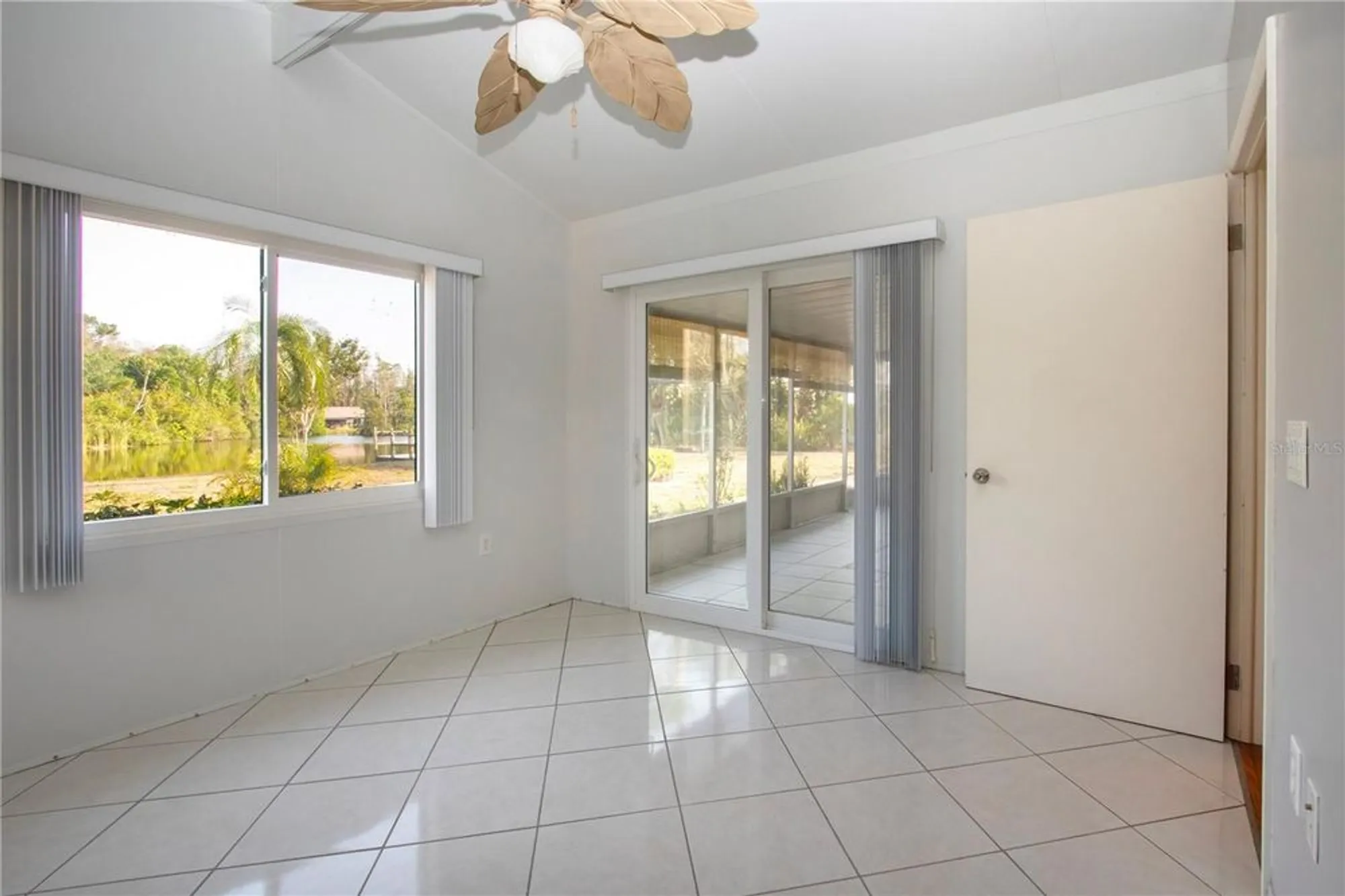 Property Slideshow image 20 of 37 | 1730 w del webb blvd, Sun City Center, FL, 33573