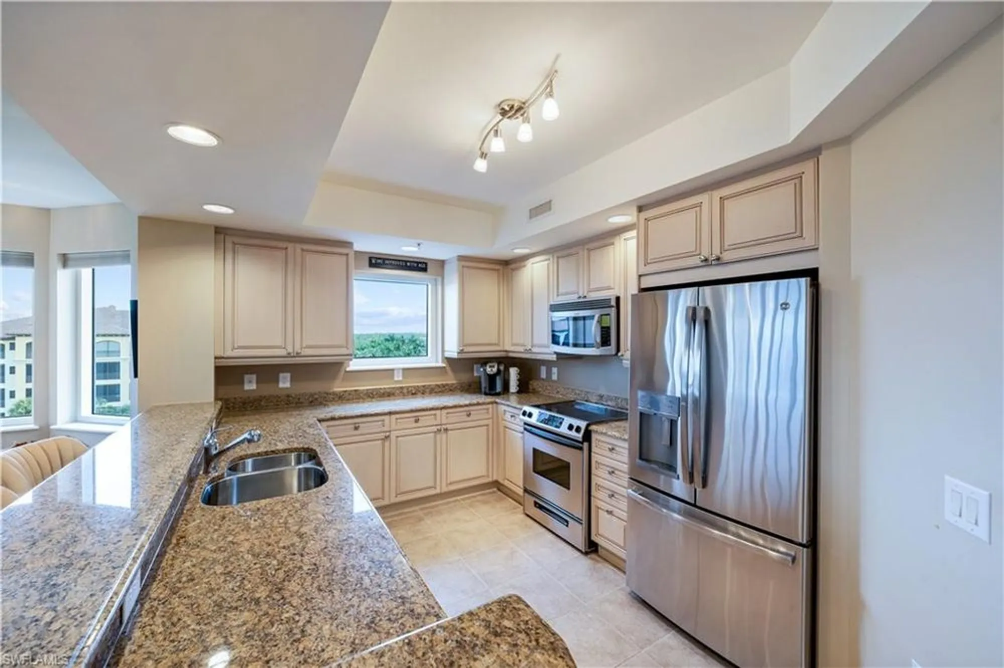 Property Slideshow image 10 of 39 | 23540 via veneto blvd 605, Estero, FL, 34134