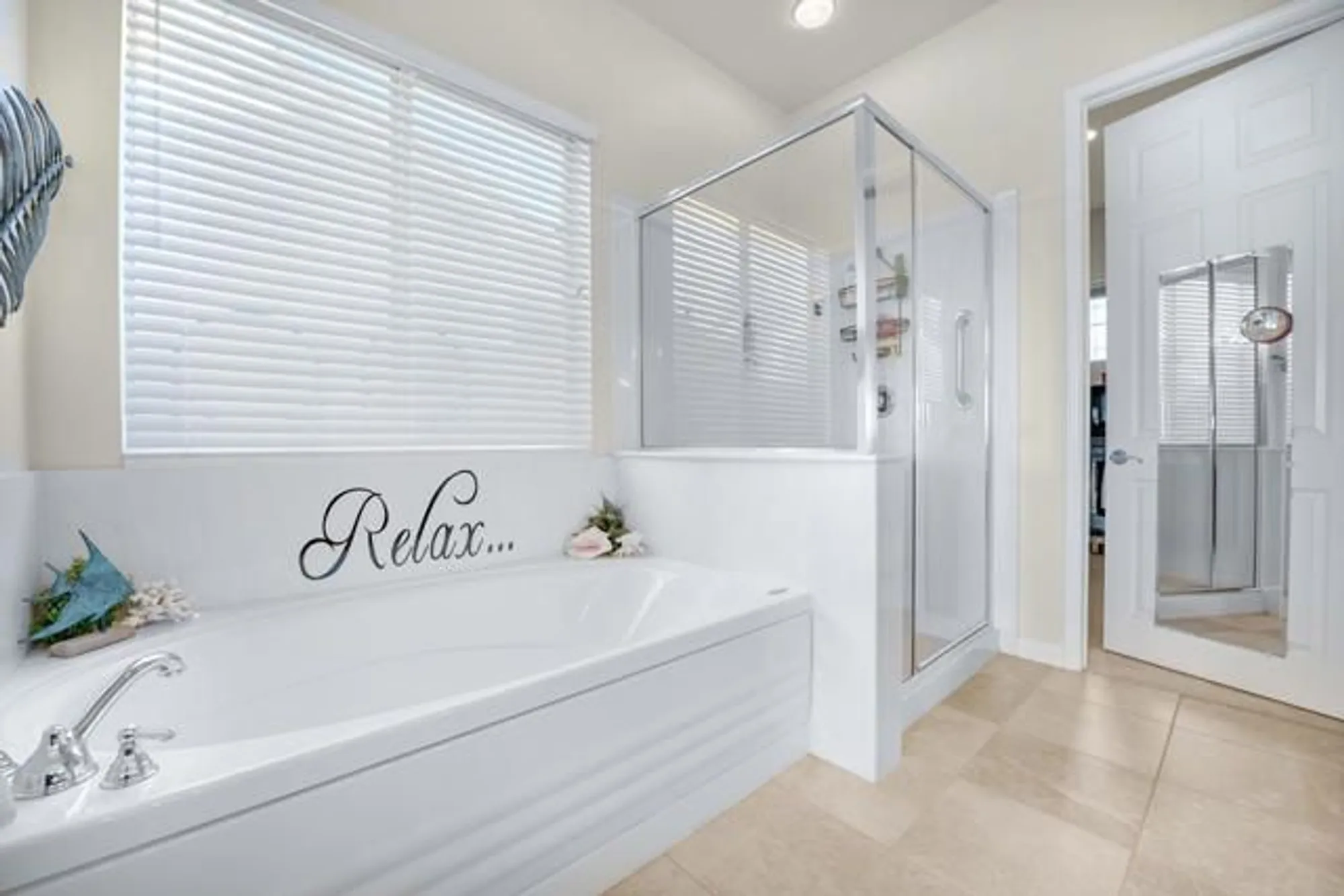 Property Slideshow image 16 of 51 | 40111 camino montecito, Indio, CA, 92203