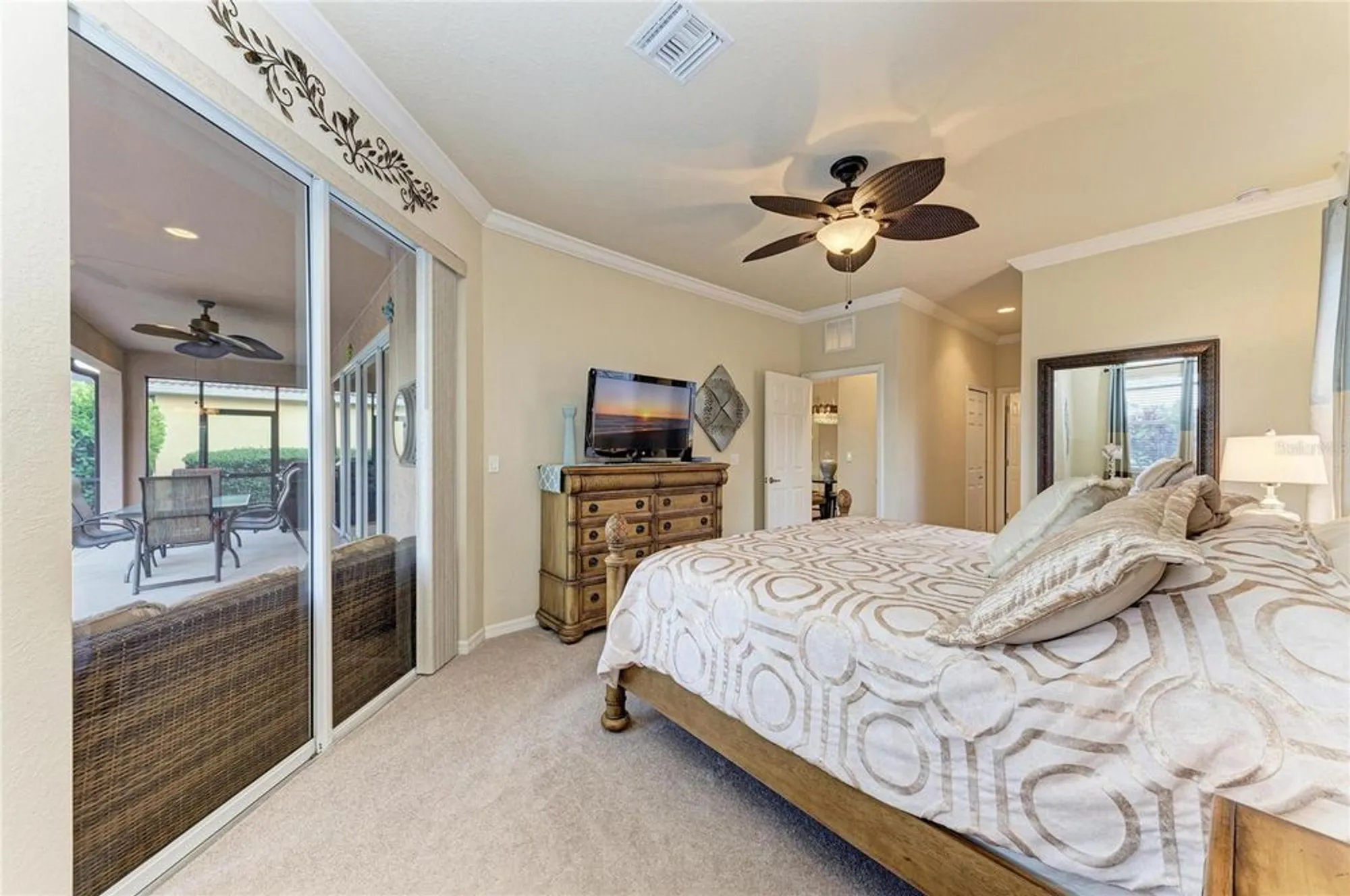 Property Slideshow image 37 of 99 | 9015 hammock edge pl, Bradenton, FL, 34212