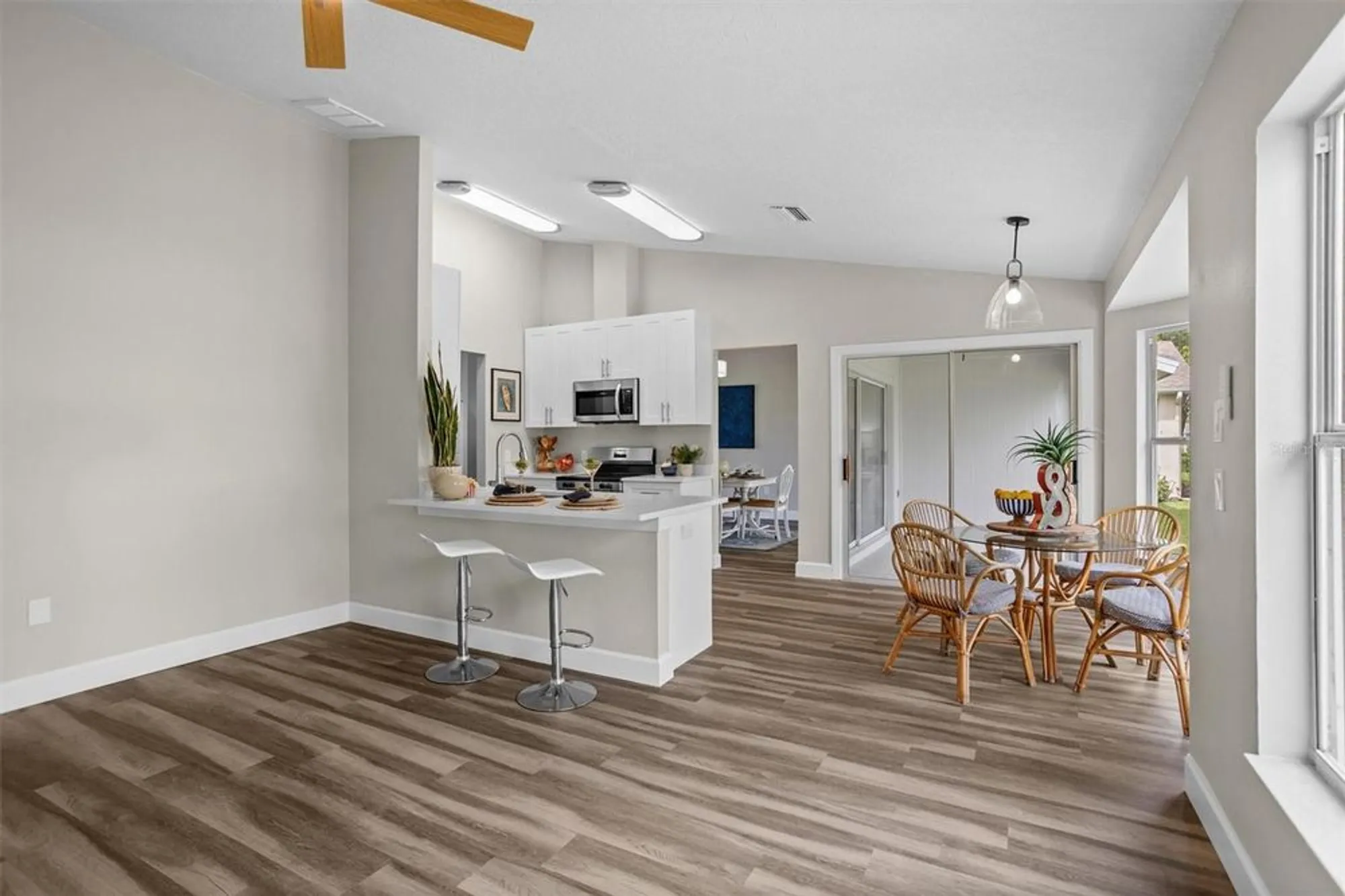 Property Slideshow image 16 of 68 | 1046 almondwood dr, Trinity, FL, 34655