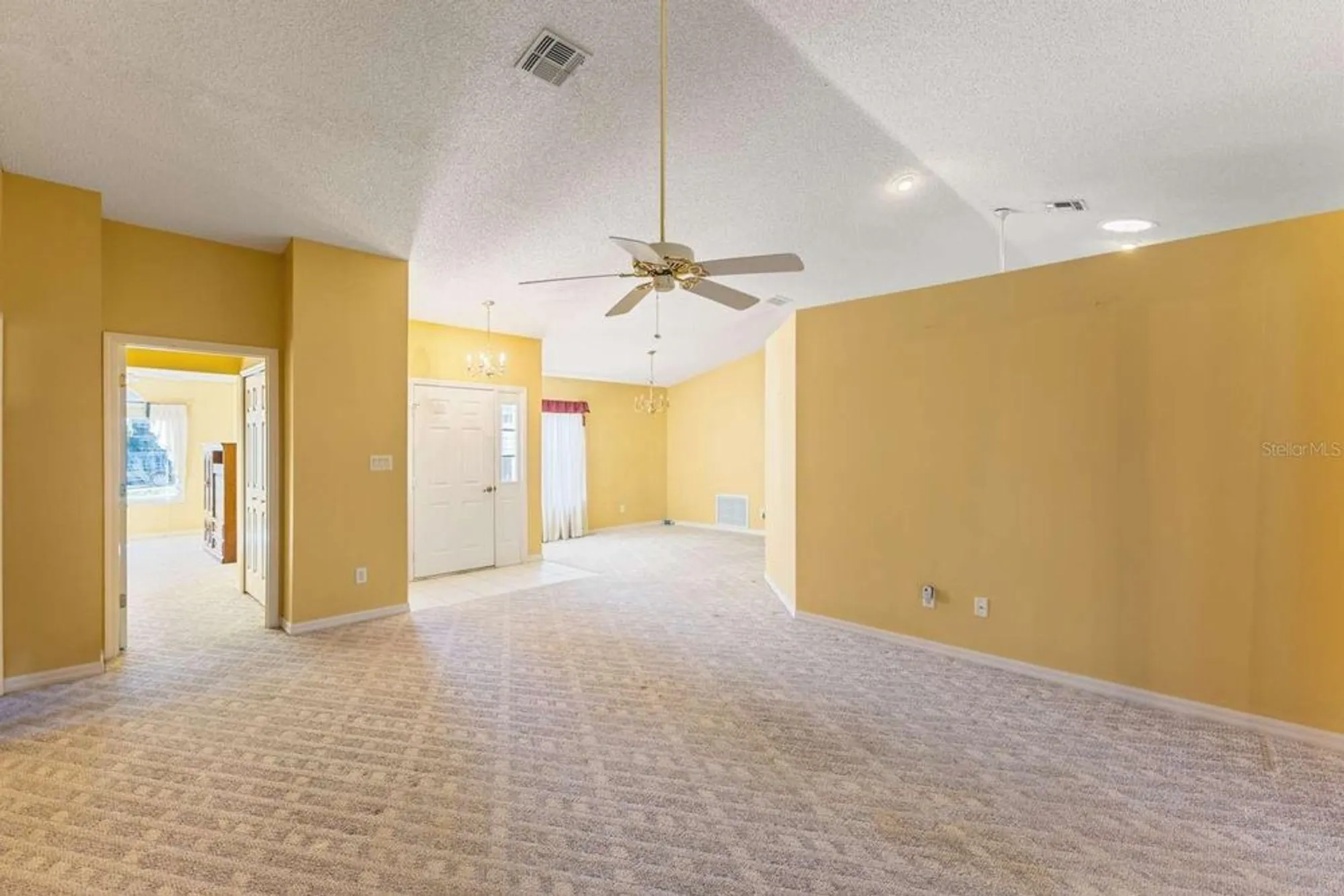 Property Slideshow image 2 of 29 | 24725 brightwater ct, Leesburg, FL, 34748