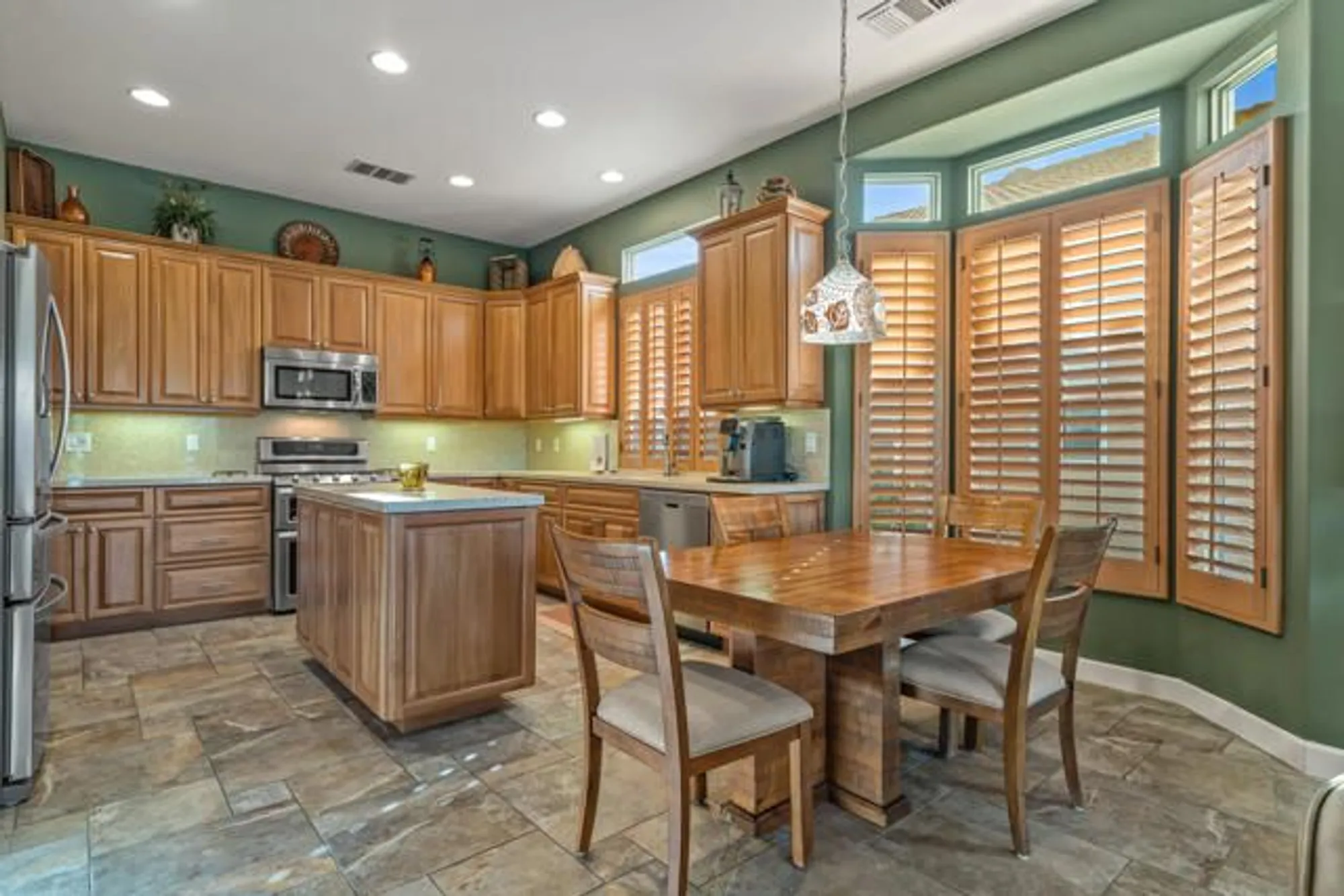 Property Slideshow image 19 of 73 | 44327 royal lytham dr, Indio, CA, 92201
