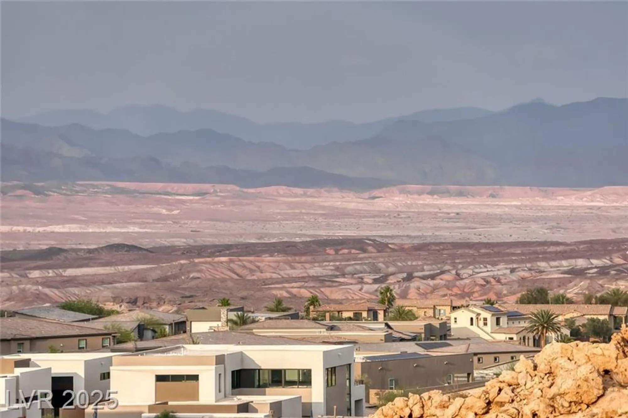 Property Slideshow image 53 of 78 | 32 tatahatso point st, Henderson, NV, 89011