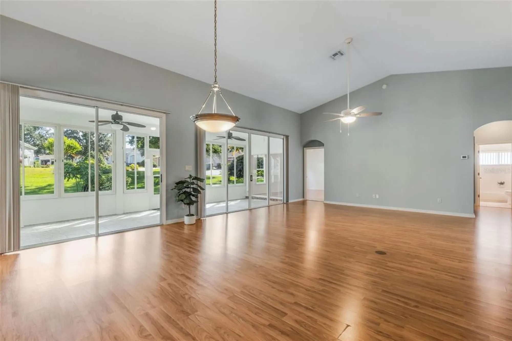 Property Slideshow image 5 of 61 | 24502 parlange ct, Leesburg, FL, 34748