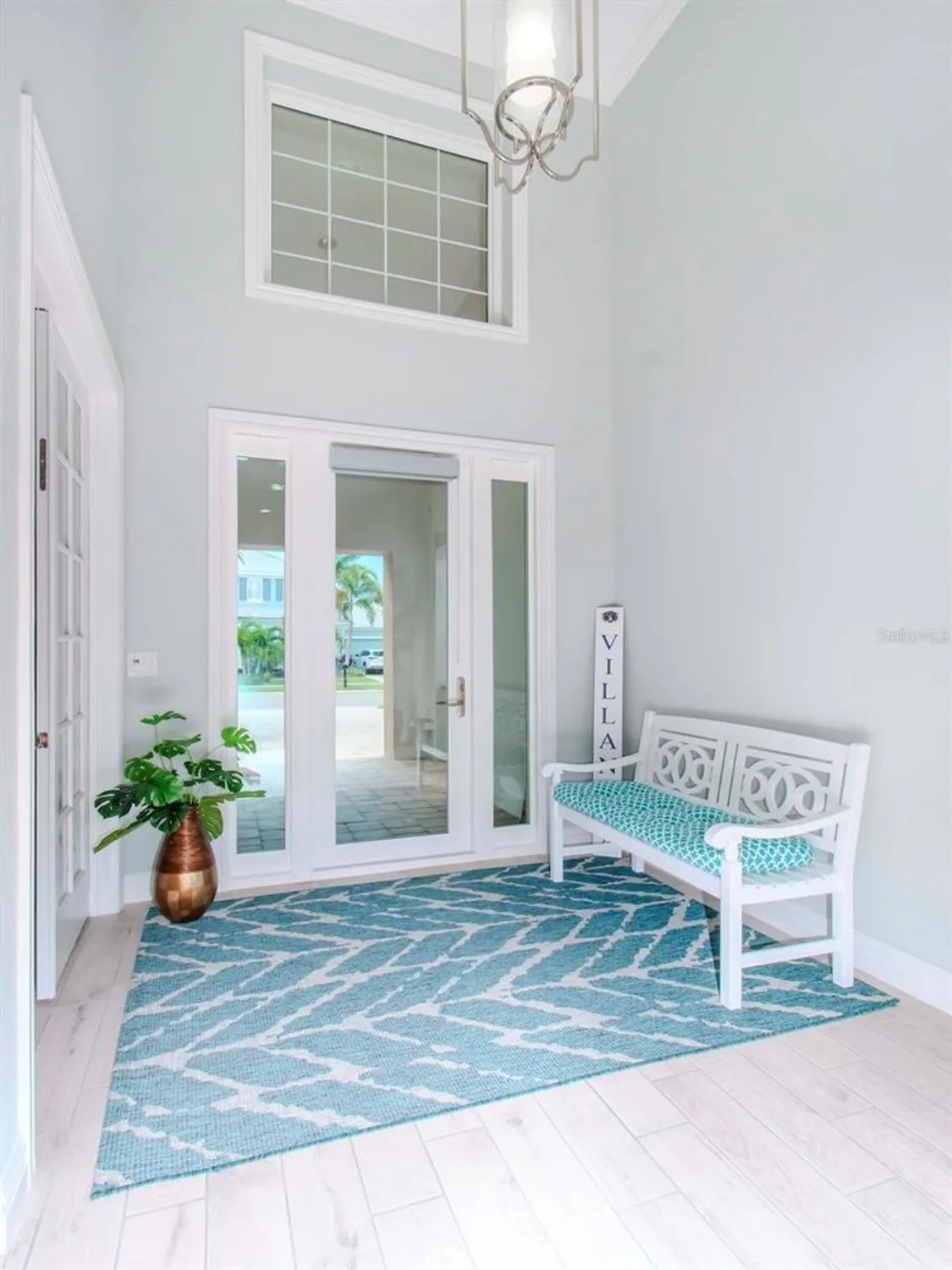 Property Slideshow image 7 of 52 | 717 manns harbor dr, Apollo Beach, FL, 33572