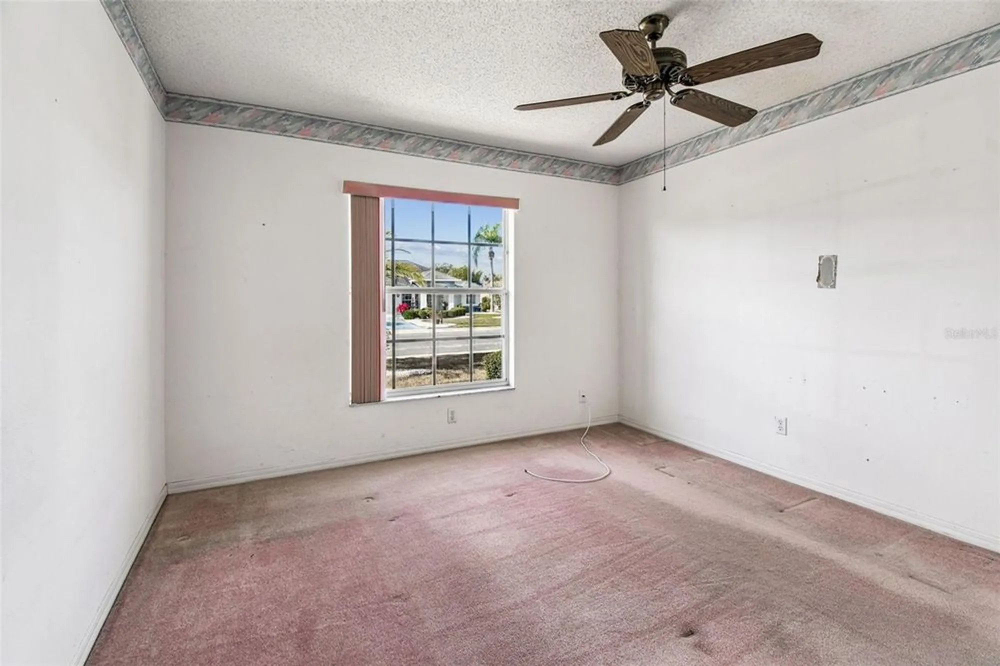 Property Slideshow image 27 of 39 | 2305 e del webb blvd, Sun City Center, FL, 33573