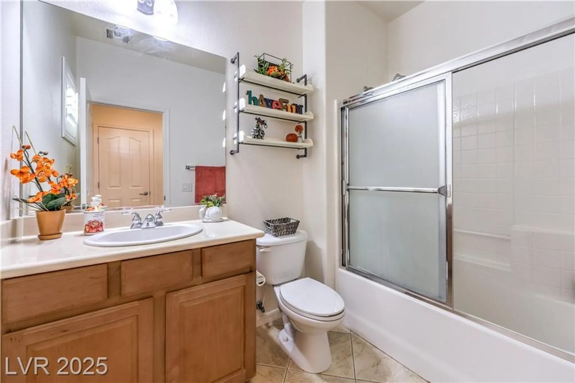 Property Slideshow image 21 of 40 | 2317 shorewood hills ave, Henderson, NV, 89052