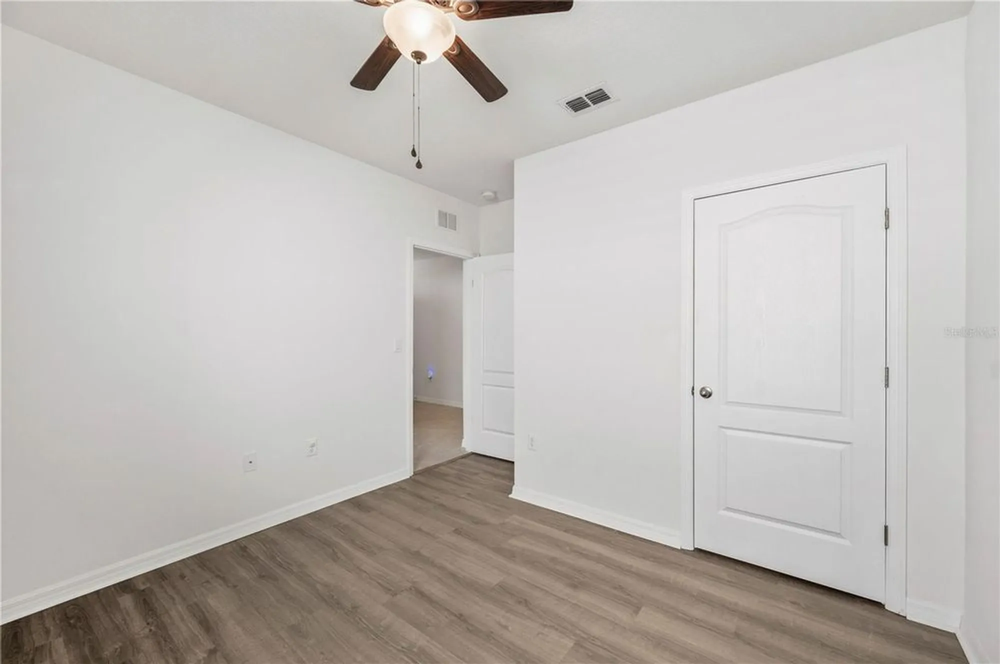 Property Slideshow image 10 of 41 | 2719 grandbury grove rd, Lakeland, FL, 33811