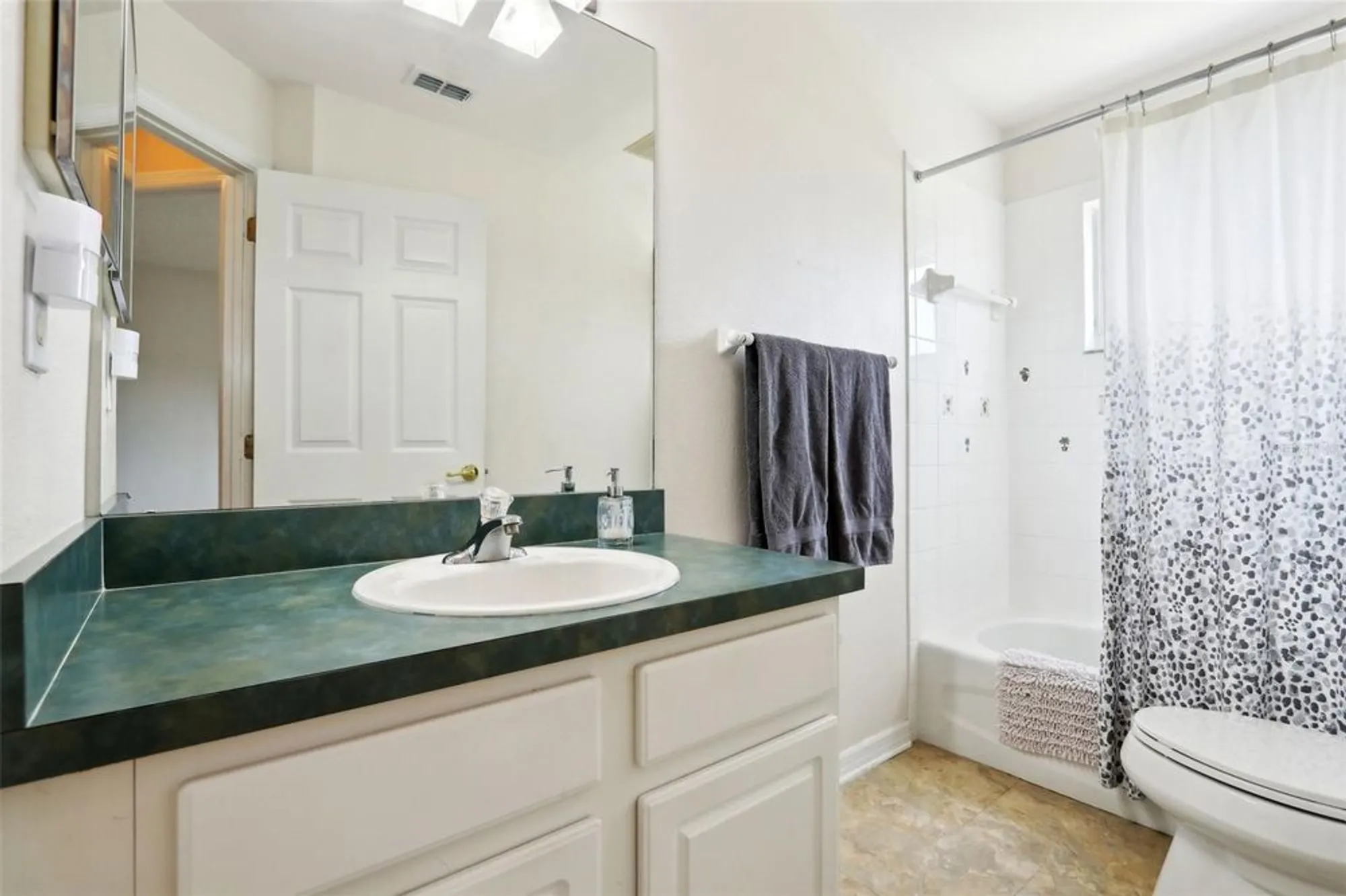 Property Slideshow image 24 of 40 | 4020 capland ave, Clermont, FL, 34711