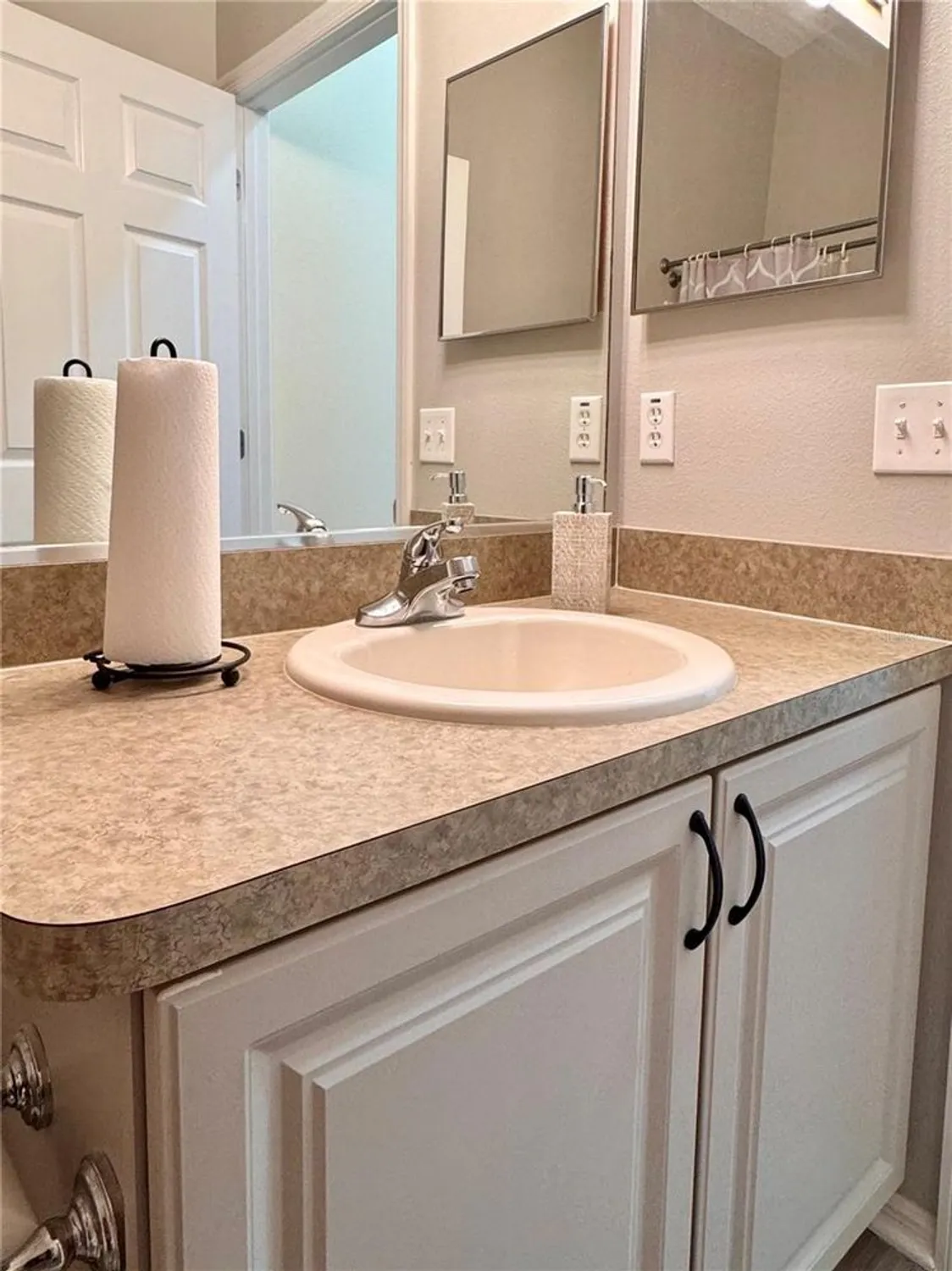 Property Slideshow image 21 of 28 | 2507 everwood ct, The Villages, FL, 32162