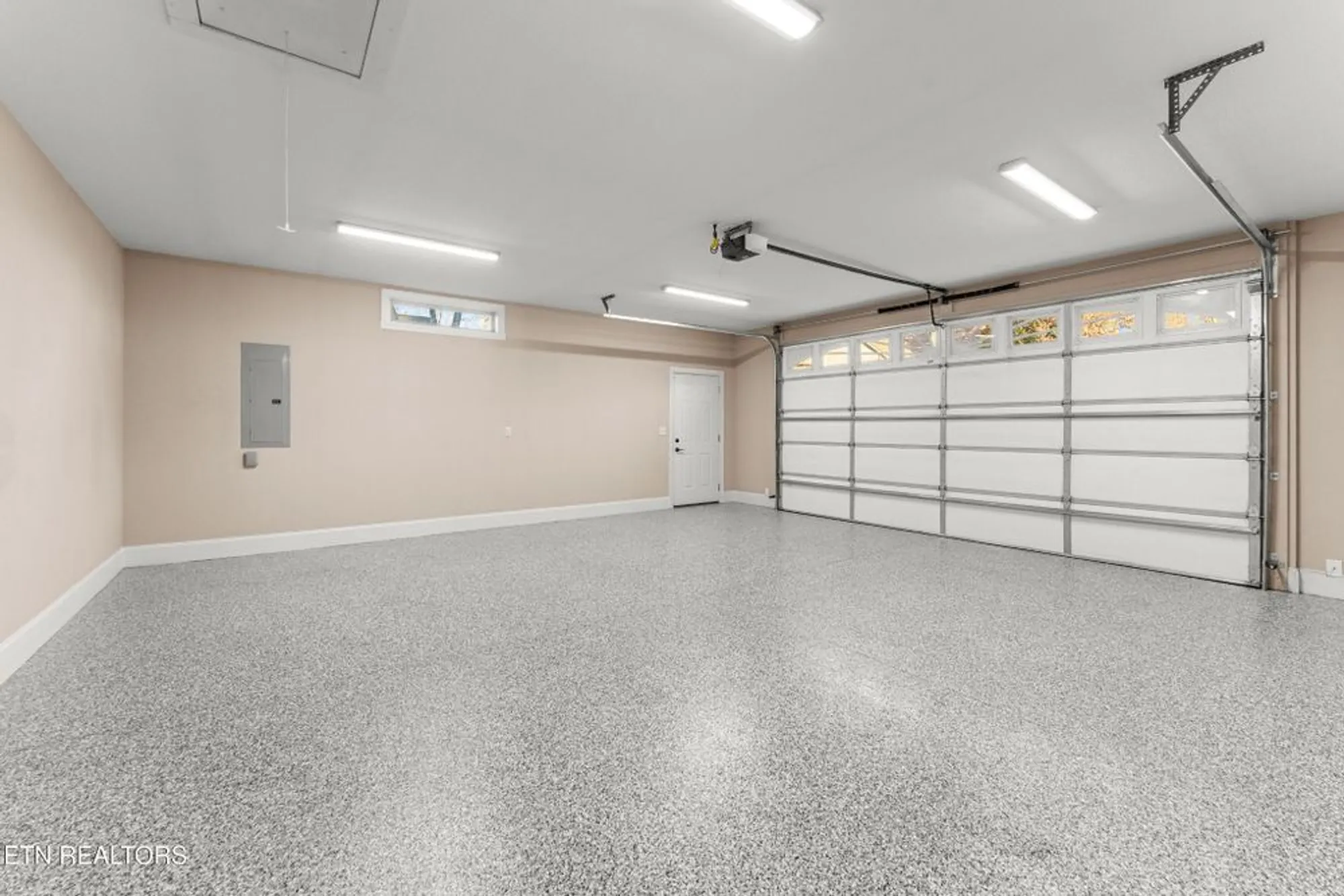 Property Slideshow image 32 of 46 | 116 leyden dr, Crossville, TN, 38558