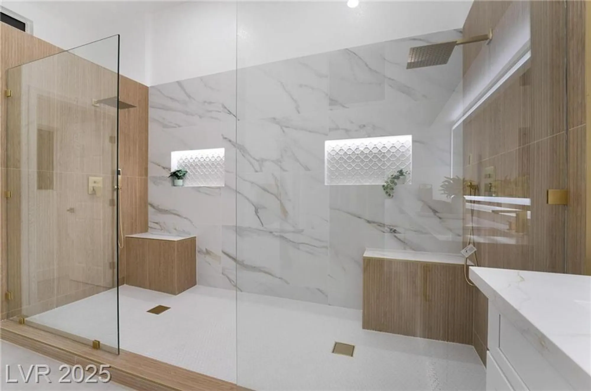 Property Slideshow image 27 of 57 | 2528 sunup dr, Las Vegas, NV, 89134