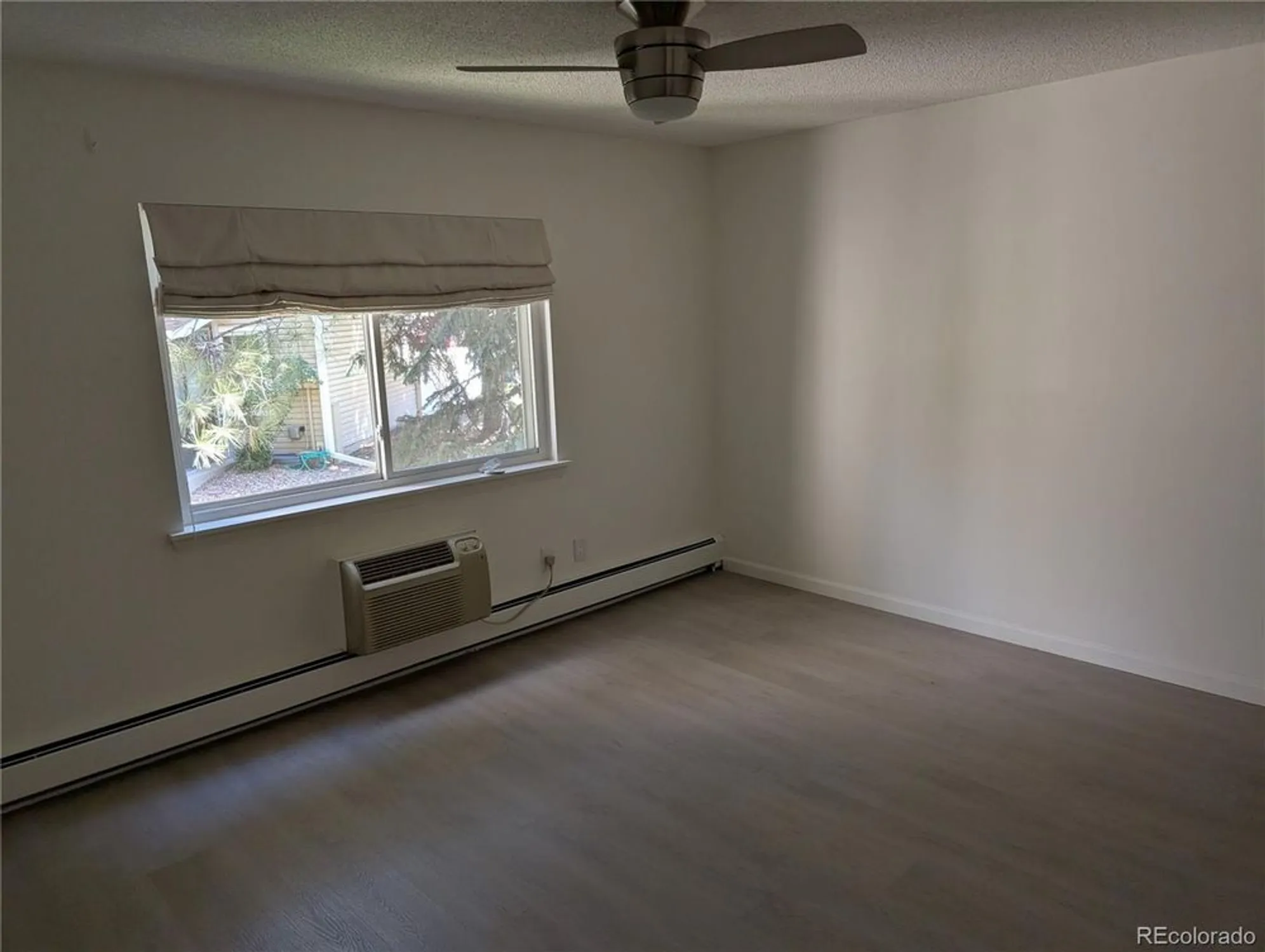 Property Slideshow image 8 of 20 | 3184 s heather gardens way 212, Aurora, CO, 80014