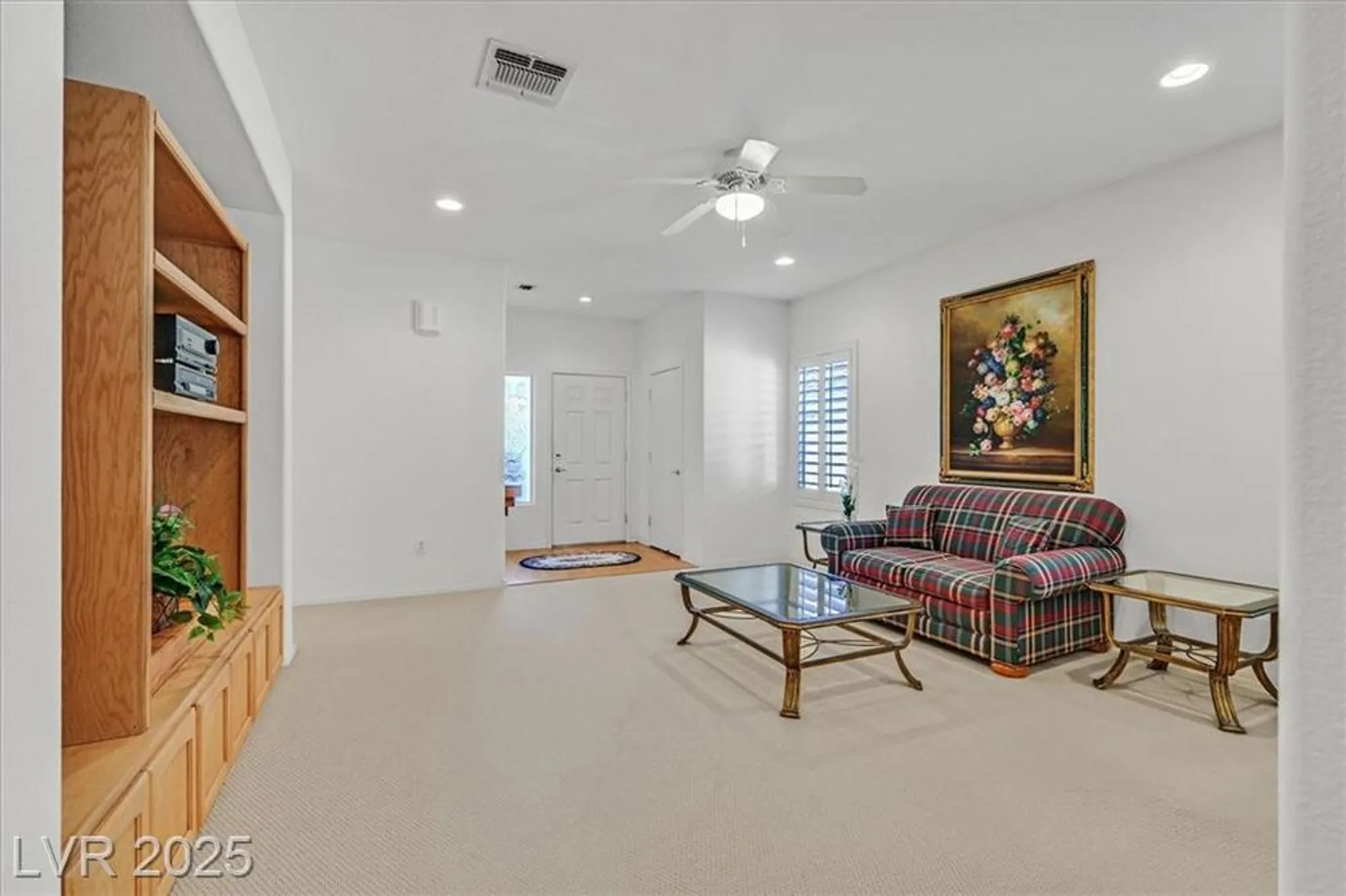 Property Slideshow image 4 of 37 | 2790 meadow park ave, Henderson, NV, 89052