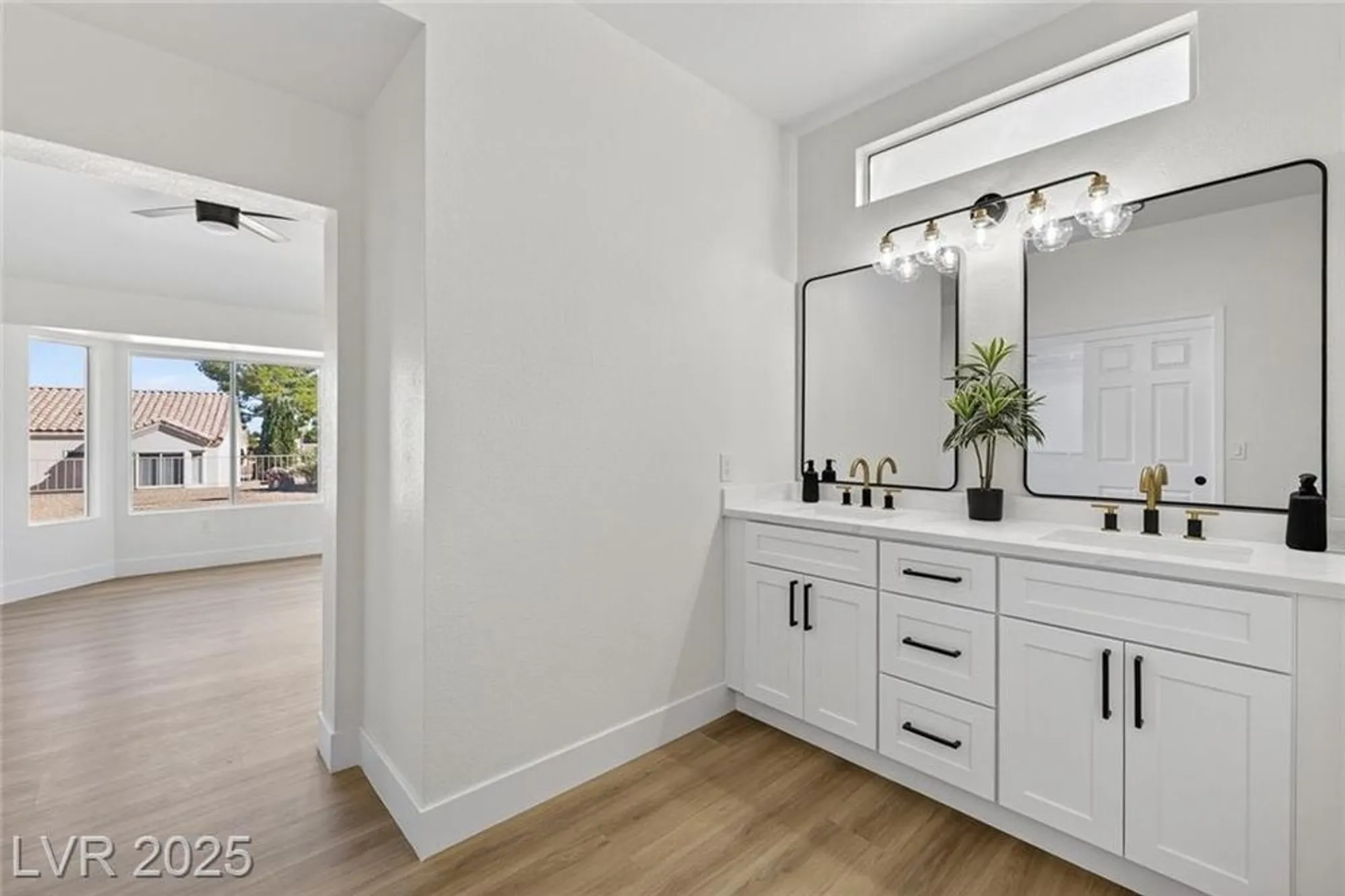 Property Slideshow image 18 of 37 | 3100 angelica ct, Las Vegas, NV, 89134