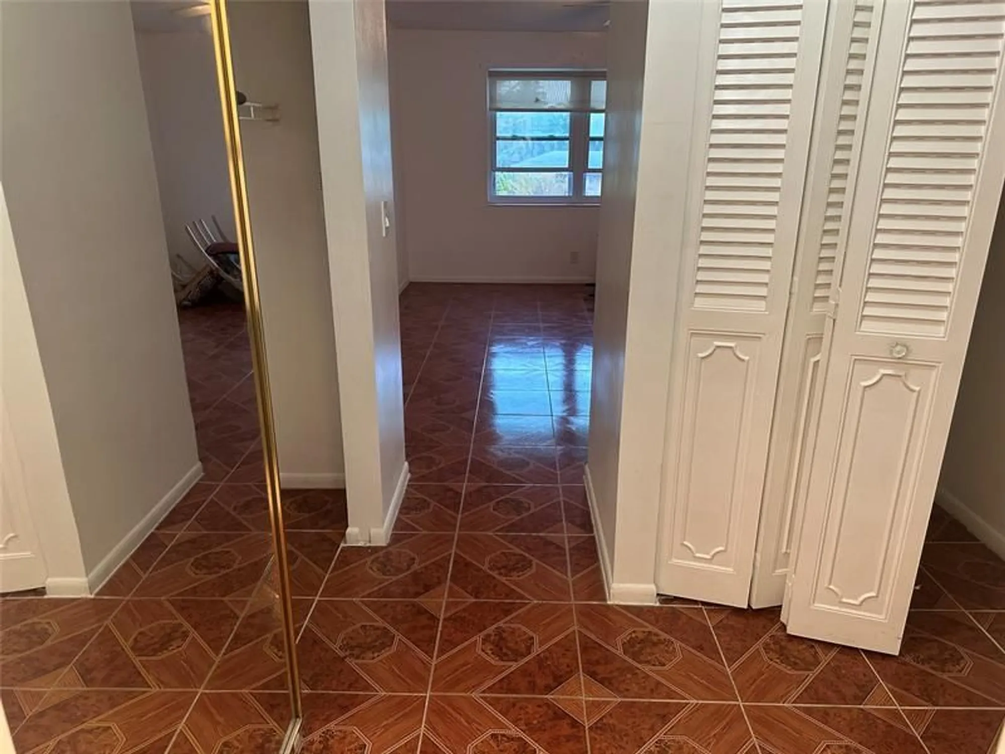 Property Slideshow image 8 of 11 | 3090 nw 46th ave apt 212c, Lauderdale Lakes, FL, 33313