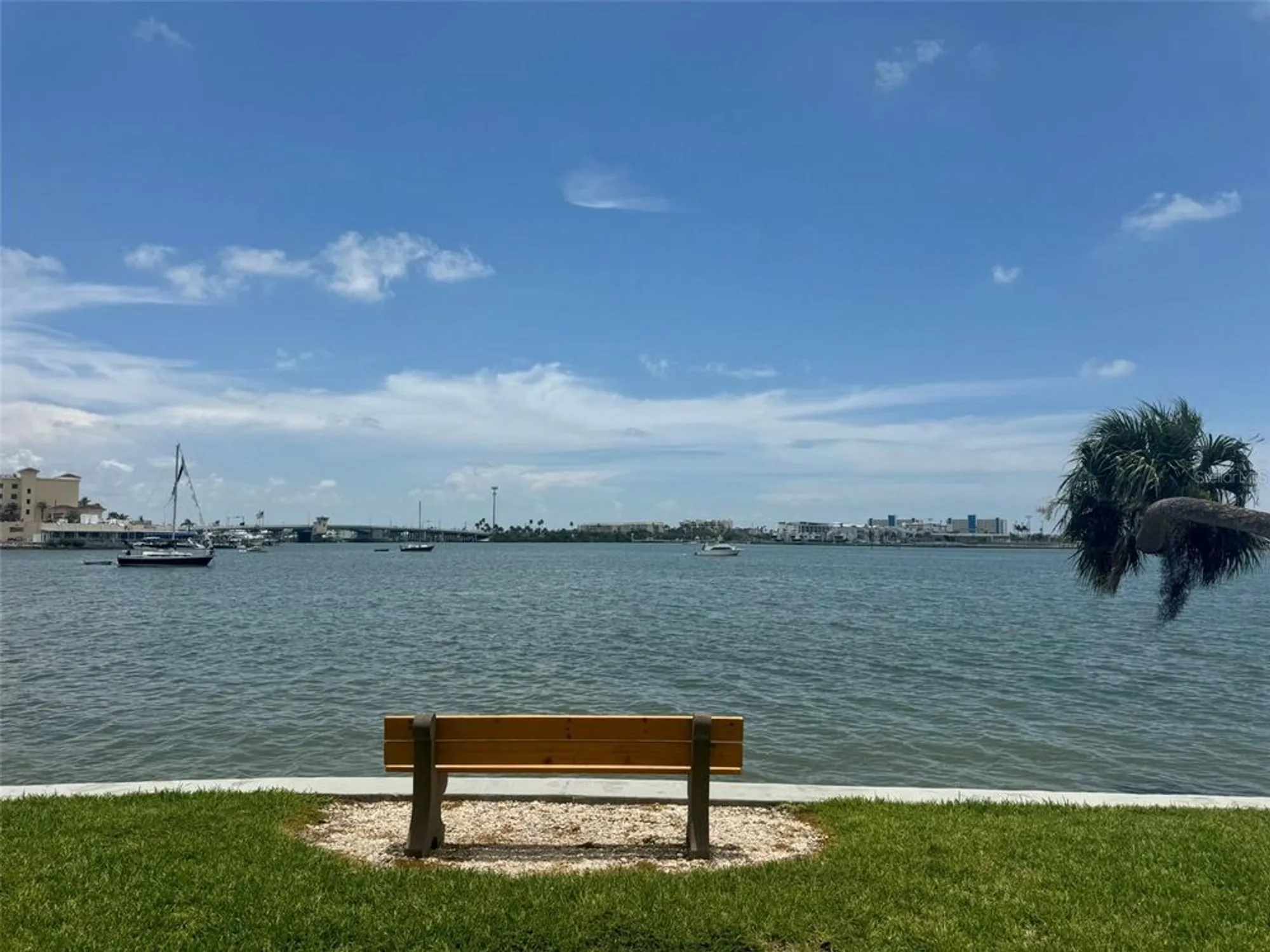 Property Slideshow image 36 of 51 | 4775 cove cir apt 403, St Petersburg, FL, 33708