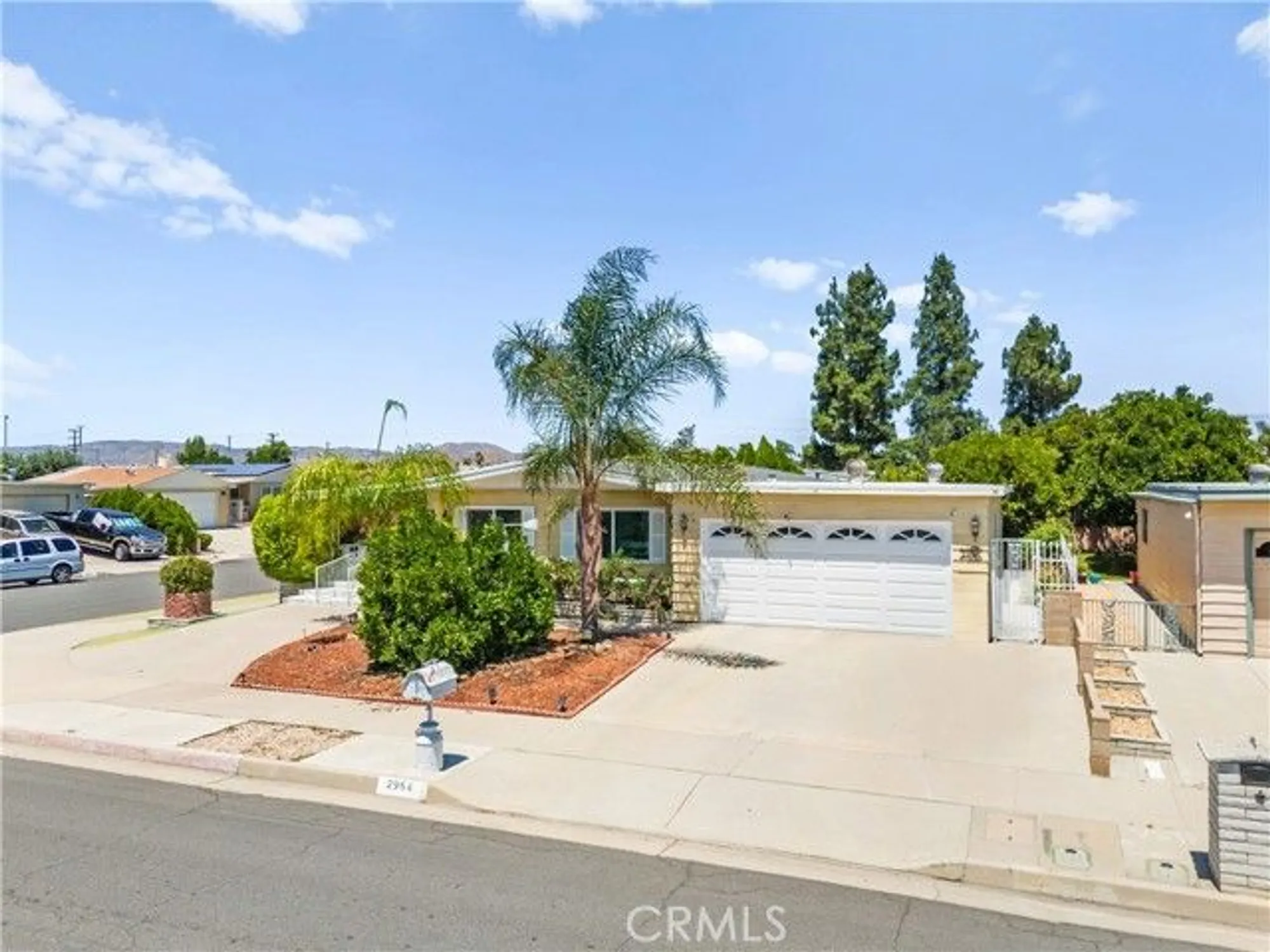 Property Slideshow image 4 of 60 | 2964 silver oak way, Hemet, CA, 92545