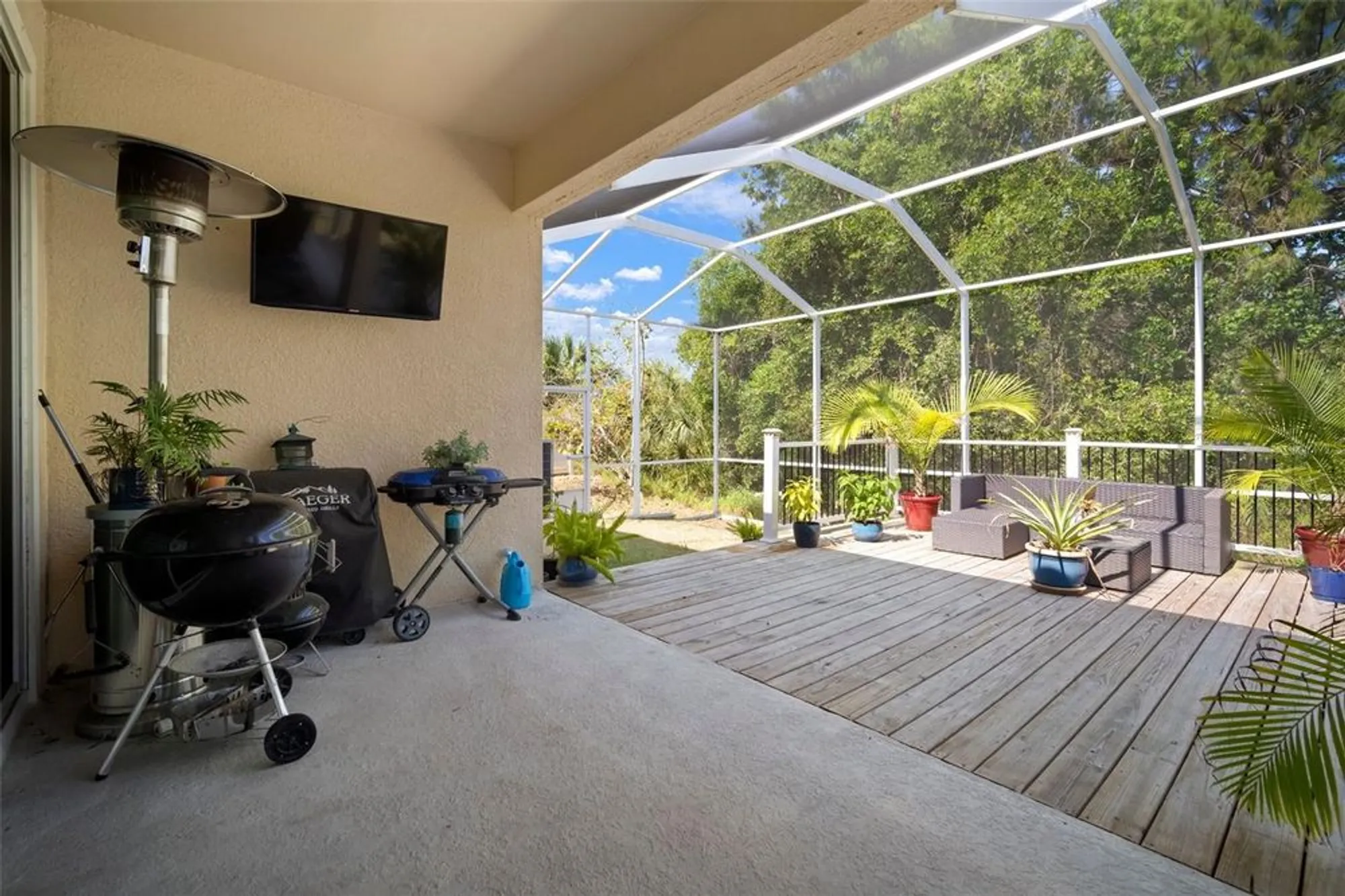 Property Slideshow image 41 of 93 | 5102 coastal scene dr, Apollo Beach, FL, 33572