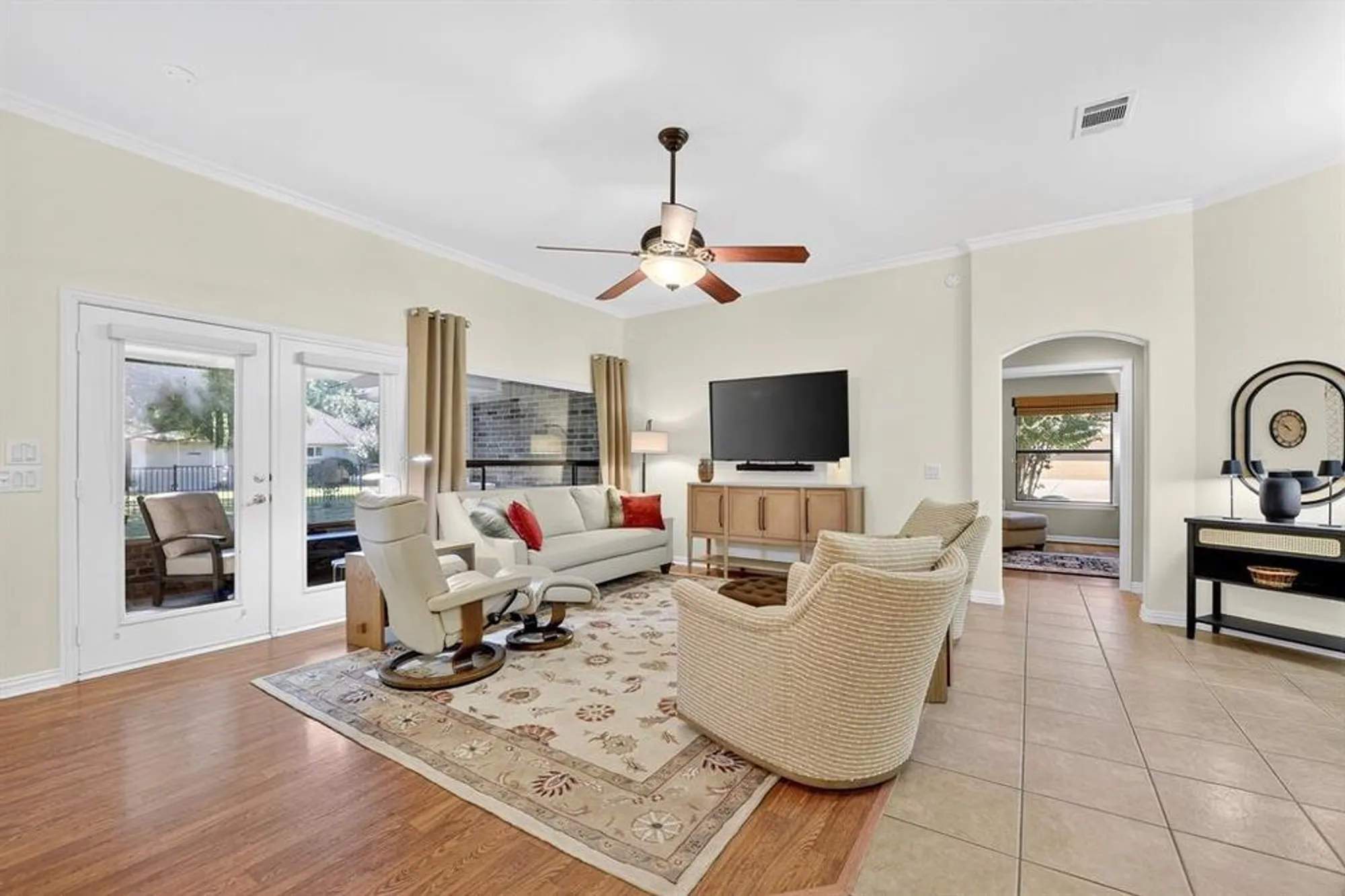 Property Slideshow image 5 of 29 | 9609 pinewood dr, Denton, TX, 76207