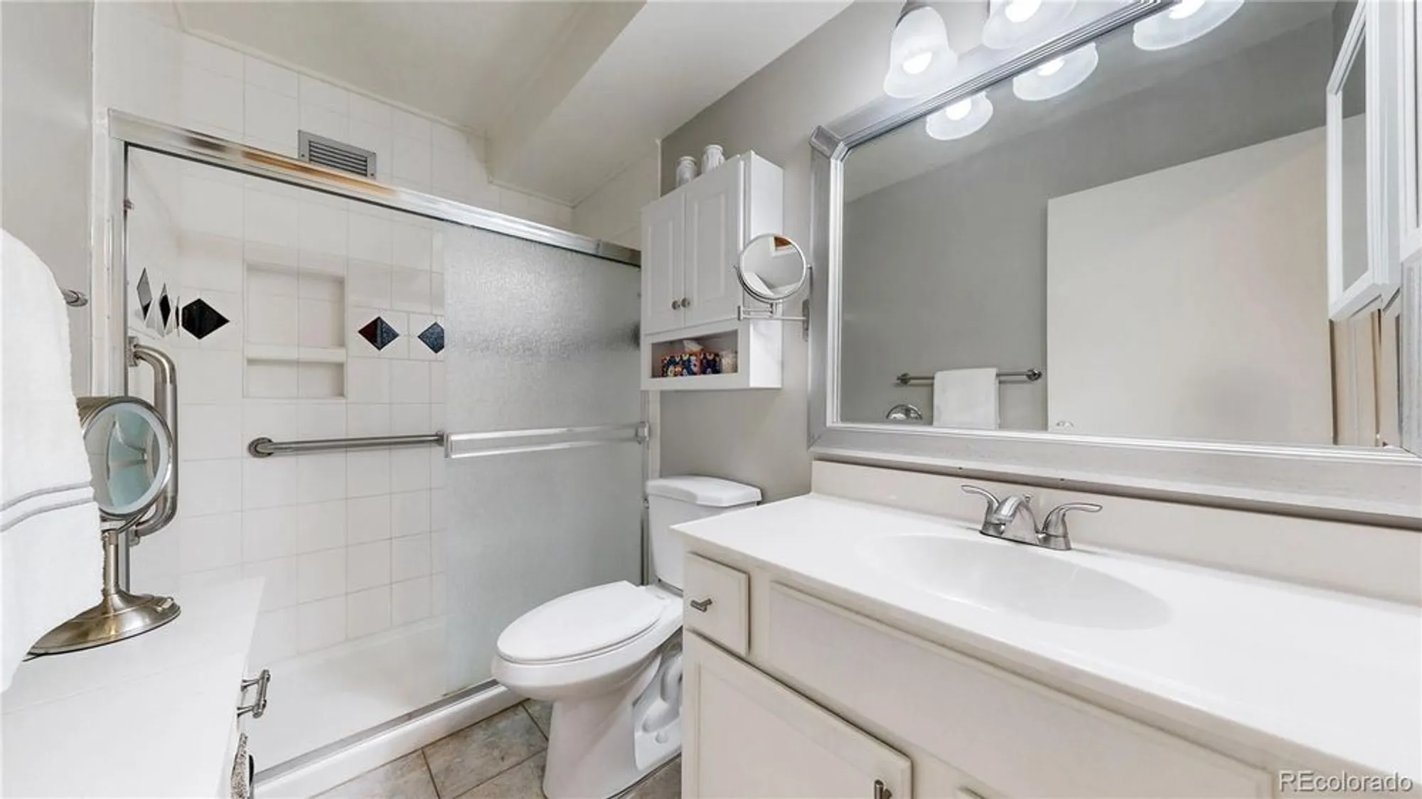 Property Slideshow image 15 of 44 | 13626 e bates ave apt 302, Aurora, CO, 80014