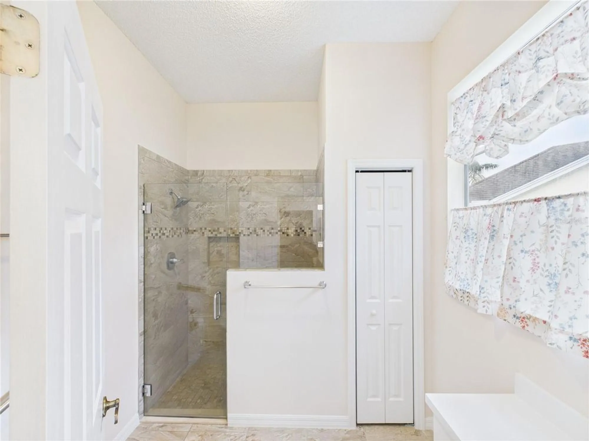 Property Slideshow image 16 of 28 | 1605 chavez ct, The Villages, FL, 32159