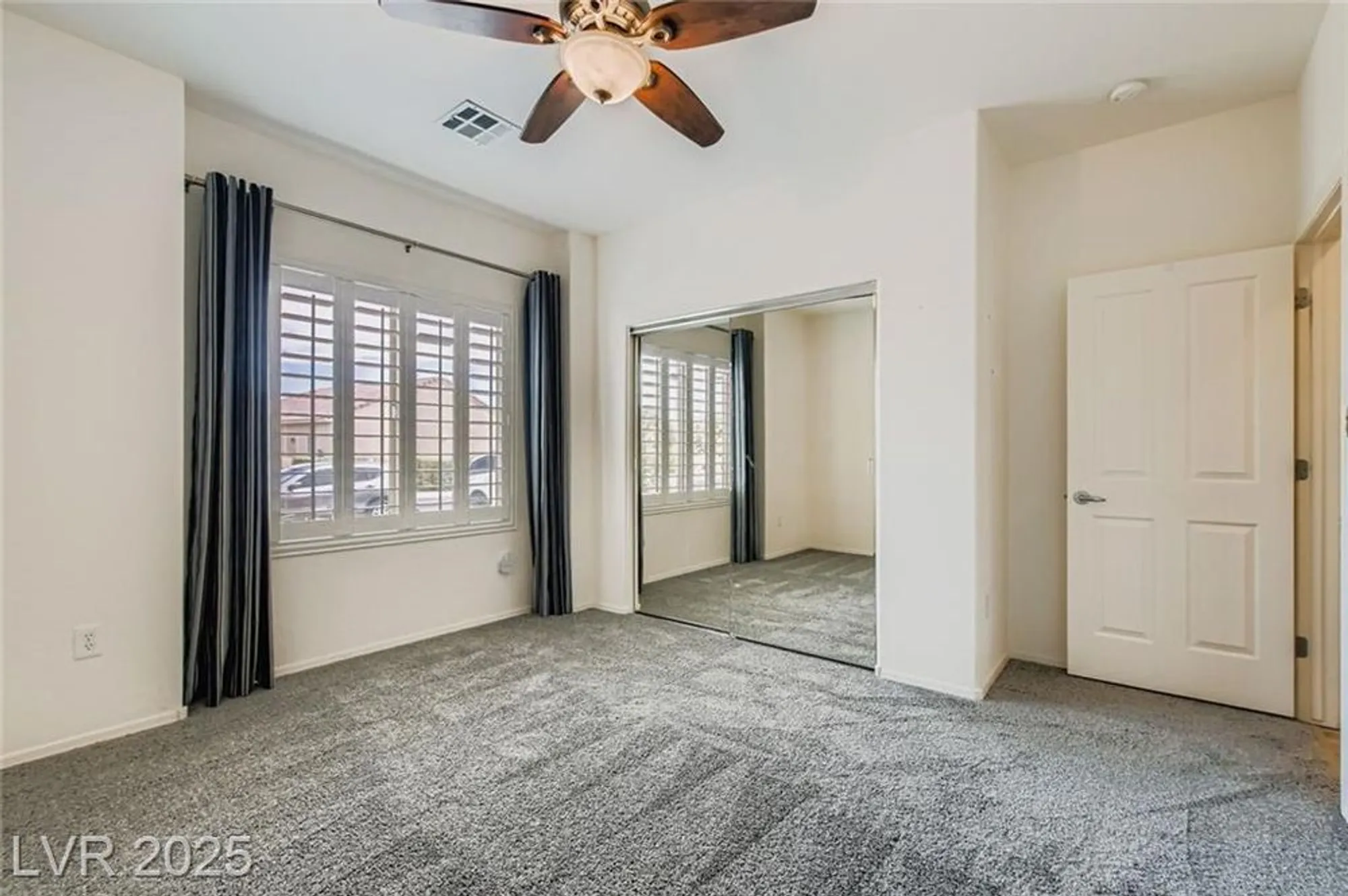 Property Slideshow image 19 of 33 | 3220 flinthead dr, North Las Vegas, NV, 89084