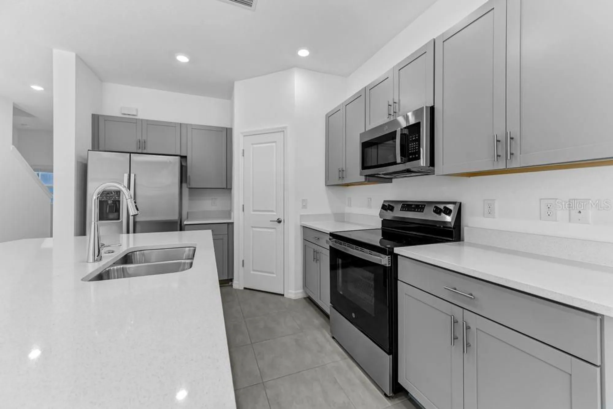 Property Slideshow image 3 of 45 | 15160 cuzcorro ct, Nokomis, FL, 34275