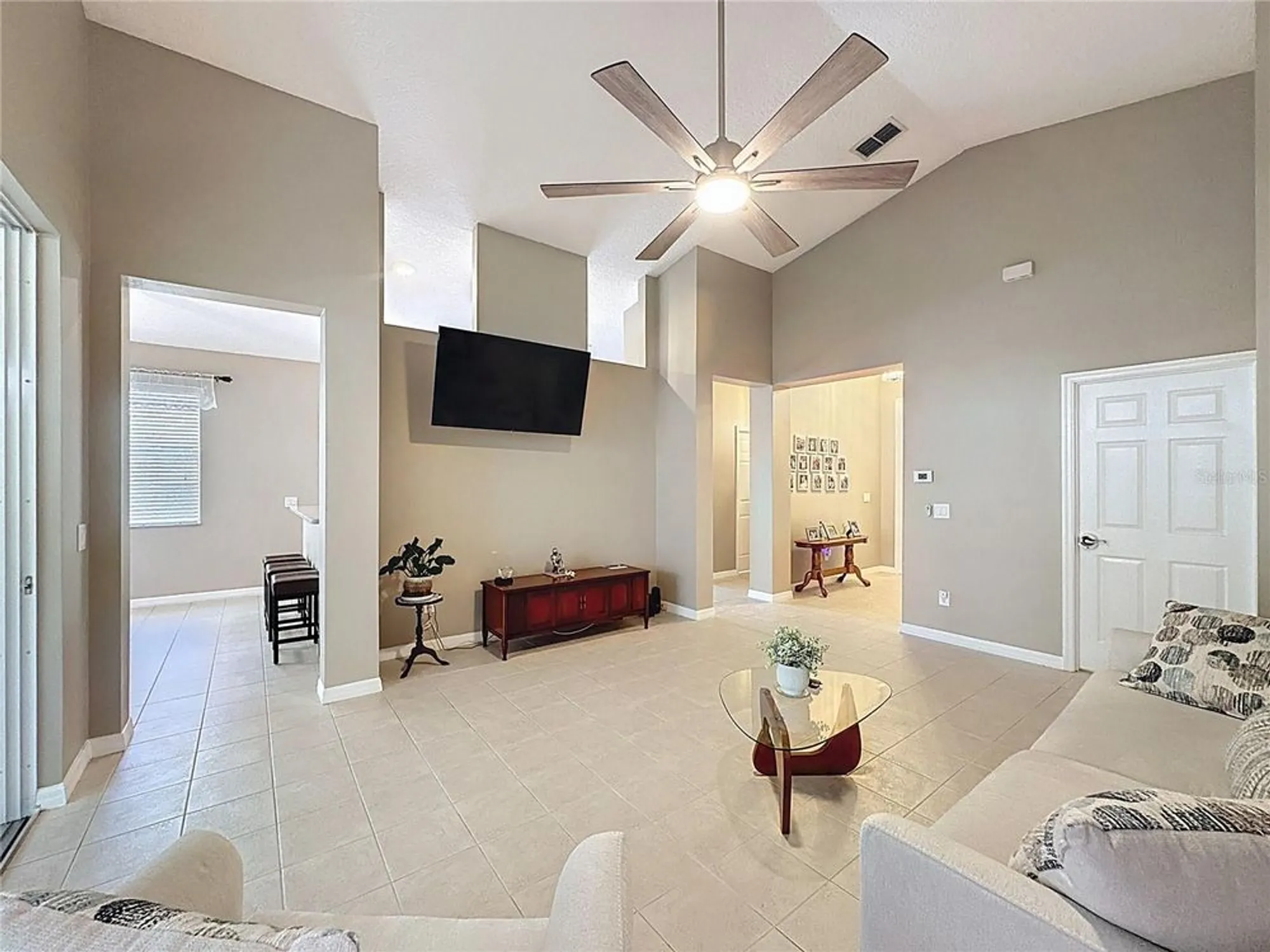 Property Slideshow image 12 of 75 | 133 crepe myrtle dr, Groveland, FL, 34736