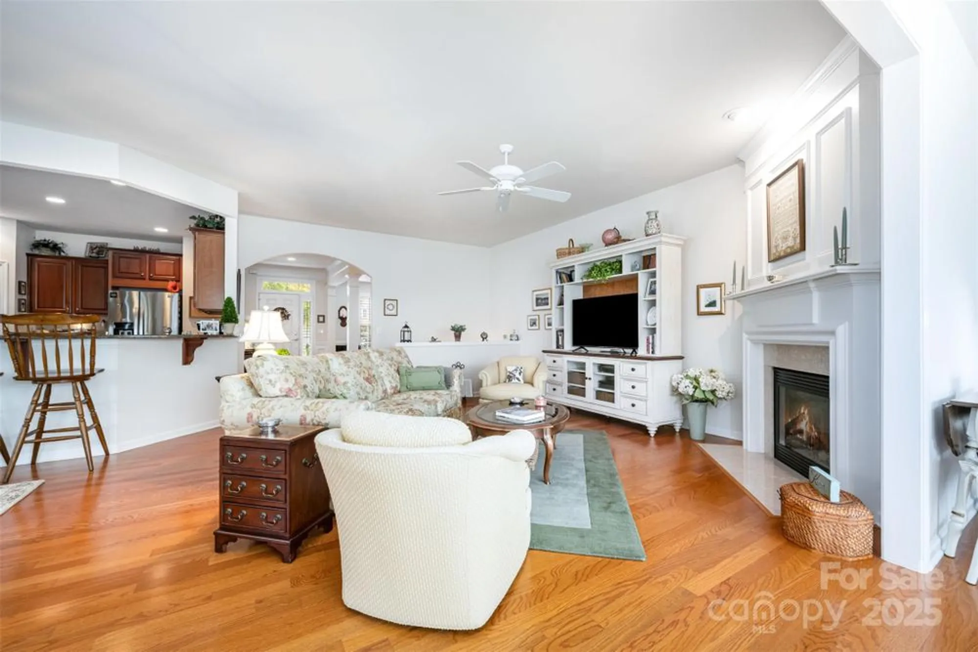 Property Slideshow image 9 of 42 | 9335 whistling straits dr, Fort Mill, SC, 29707