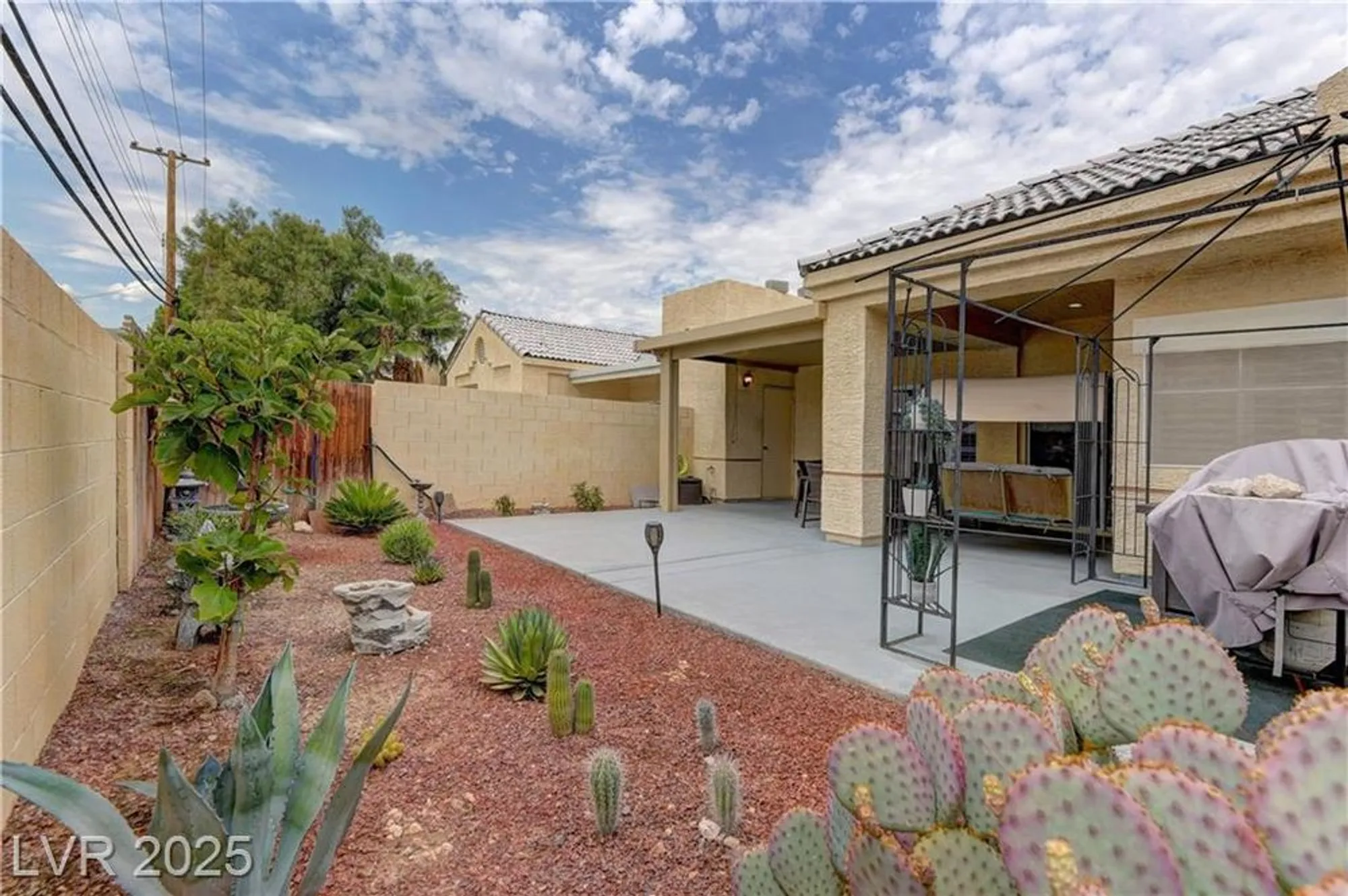 Property Slideshow image 21 of 25 | 468 fallwood ln, Las Vegas, NV, 89107