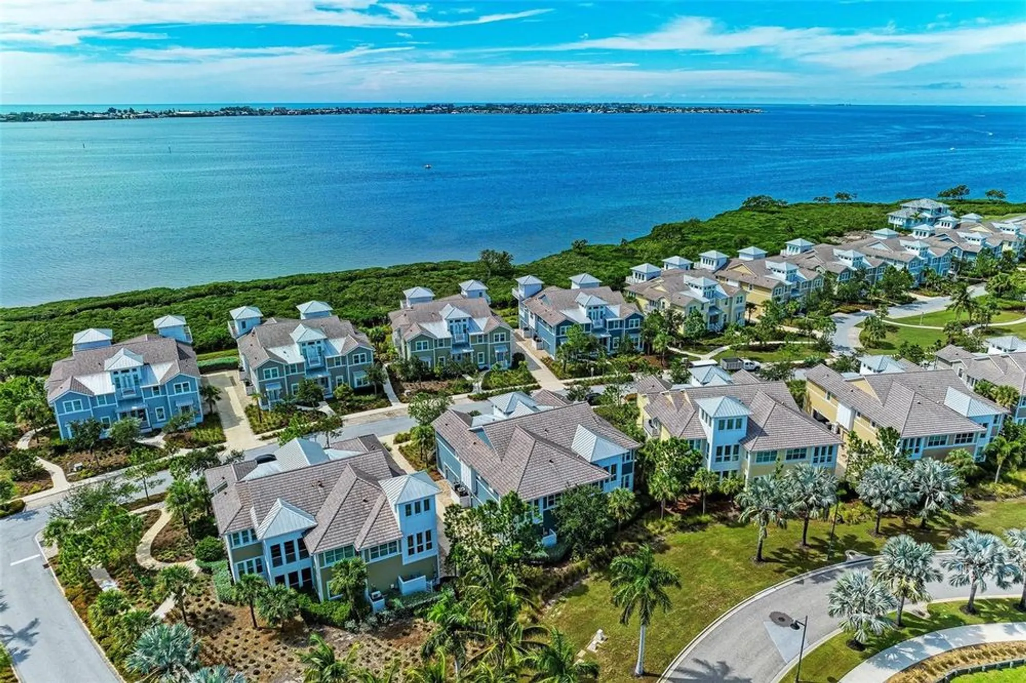 Property Slideshow image 47 of 97 | 367 compass point dr 201, Bradenton, FL, 34209
