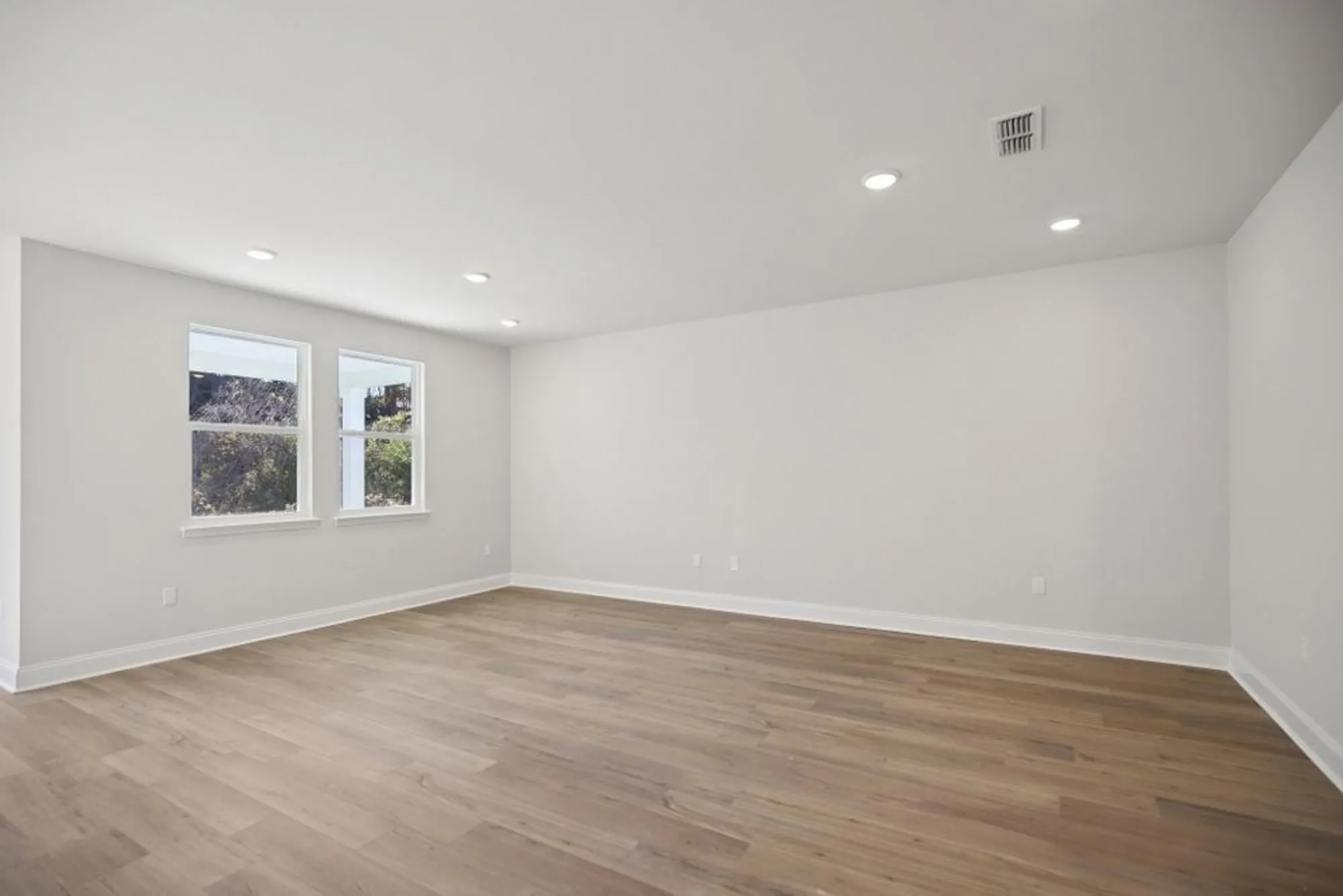 Property Slideshow image 32 of 54 | 328 stonehaus cir, Antioch, TN, 37013