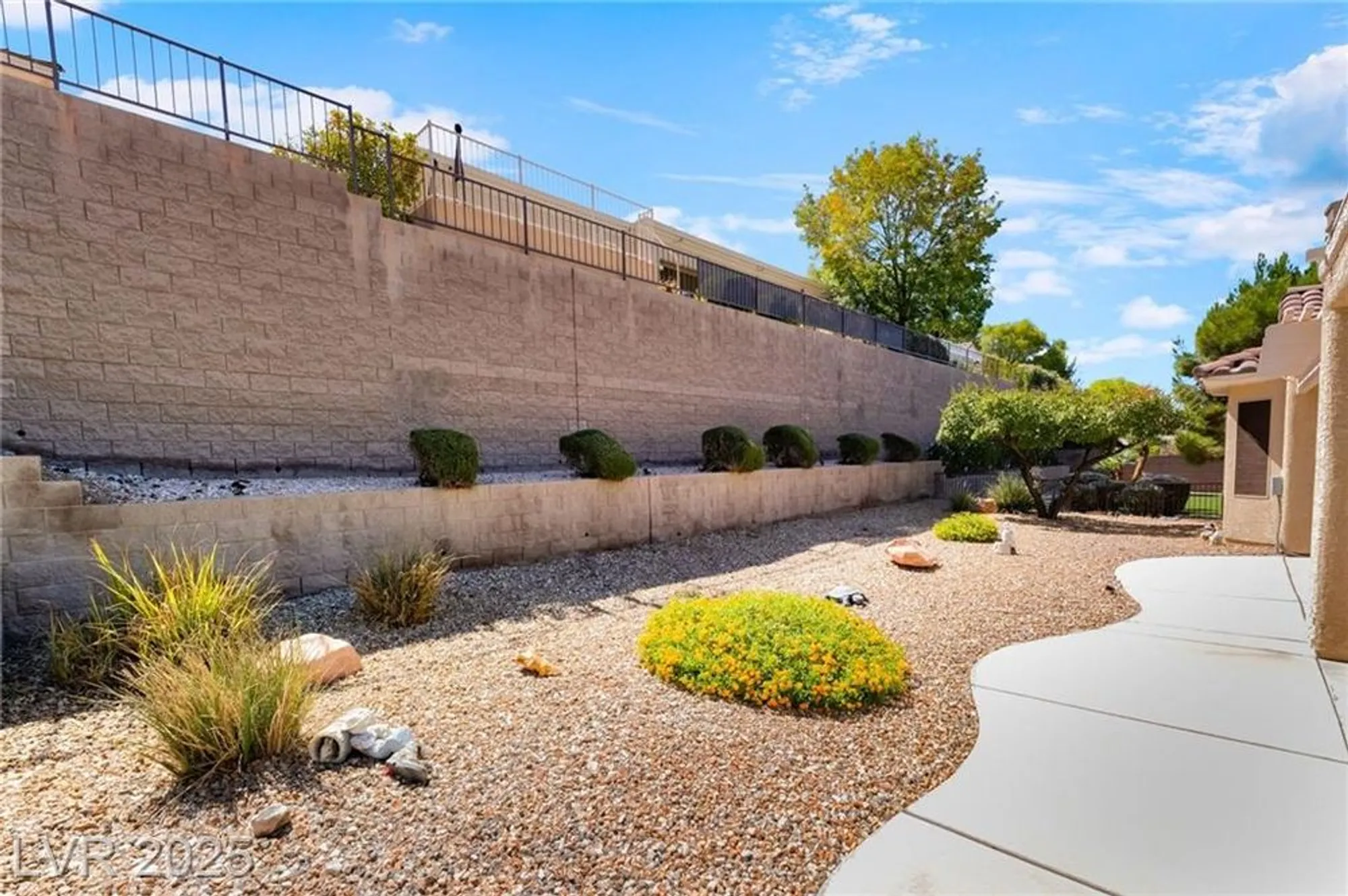Property Slideshow image 42 of 47 | 1628 rockcrest hills ave, Henderson, NV, 89052